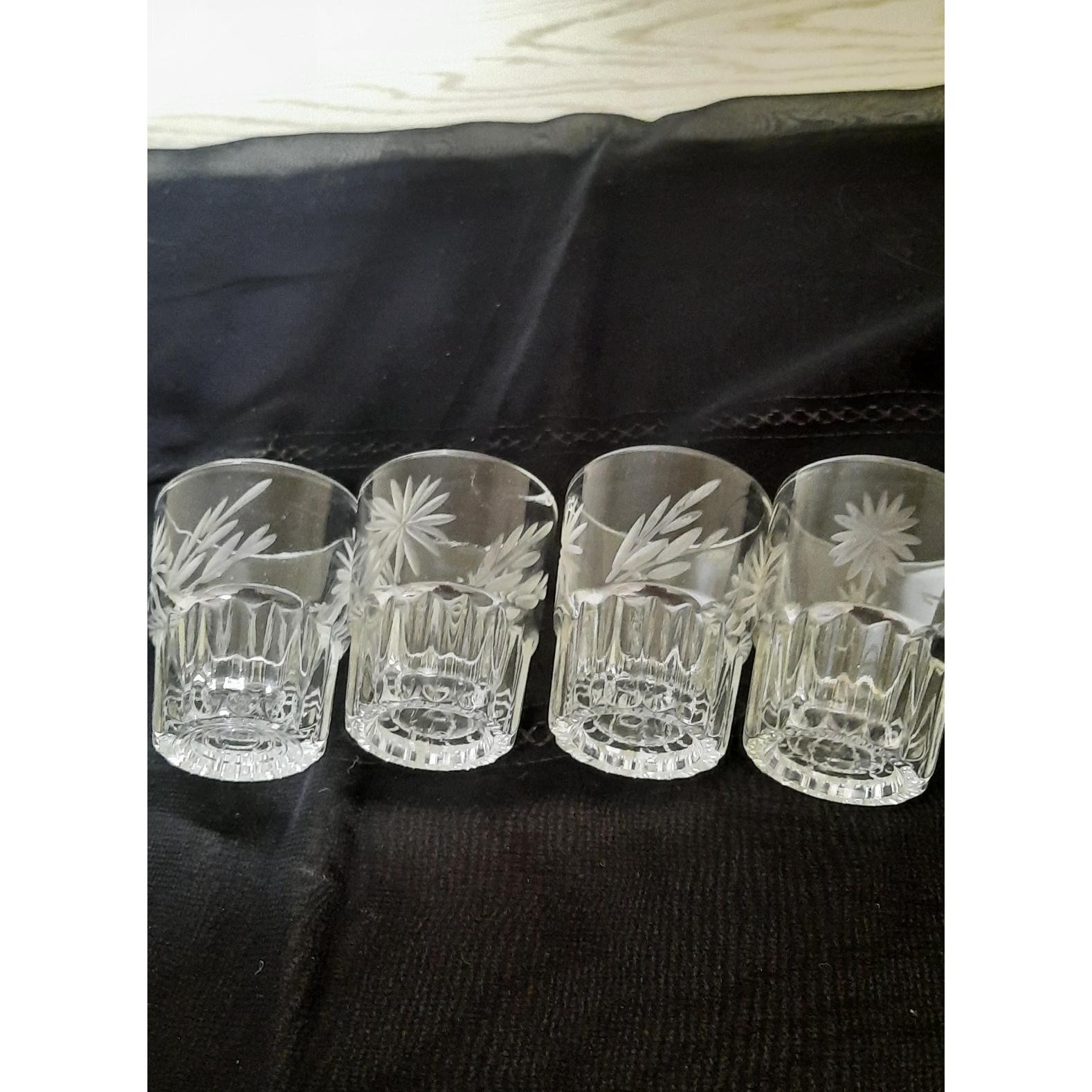 3 عدد استکان کوچک یا شات کریستال روس توضیحات