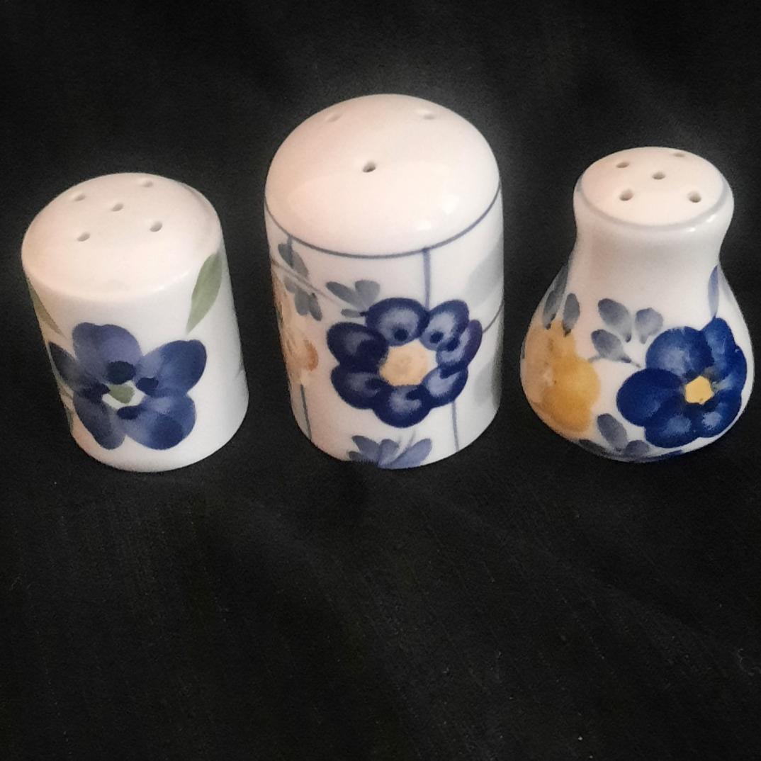 سه عدد نمکدان گل پنبه توضیحات