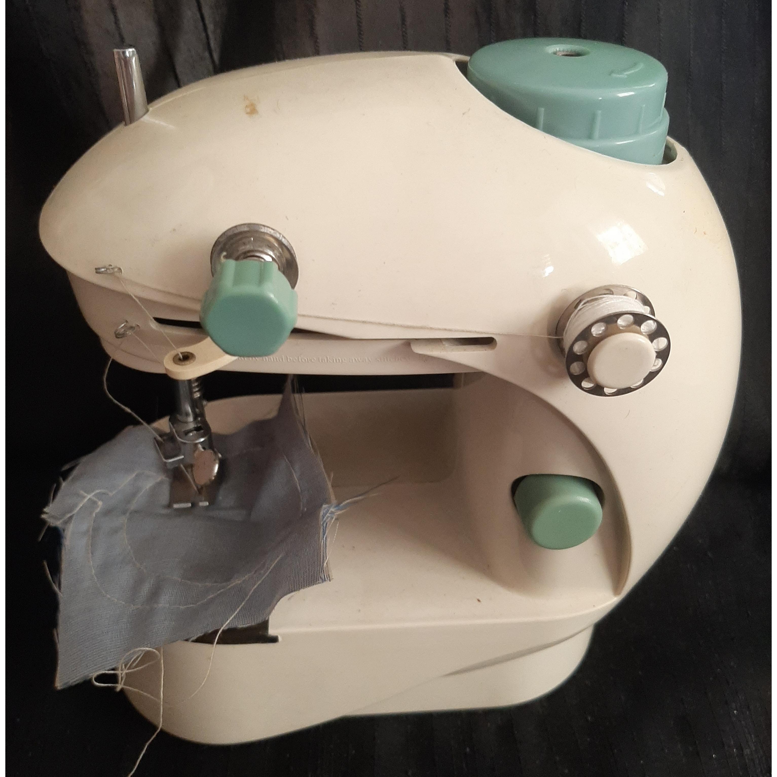 چرخ خیاطی کوچک دکوری توضیحات