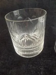 یک