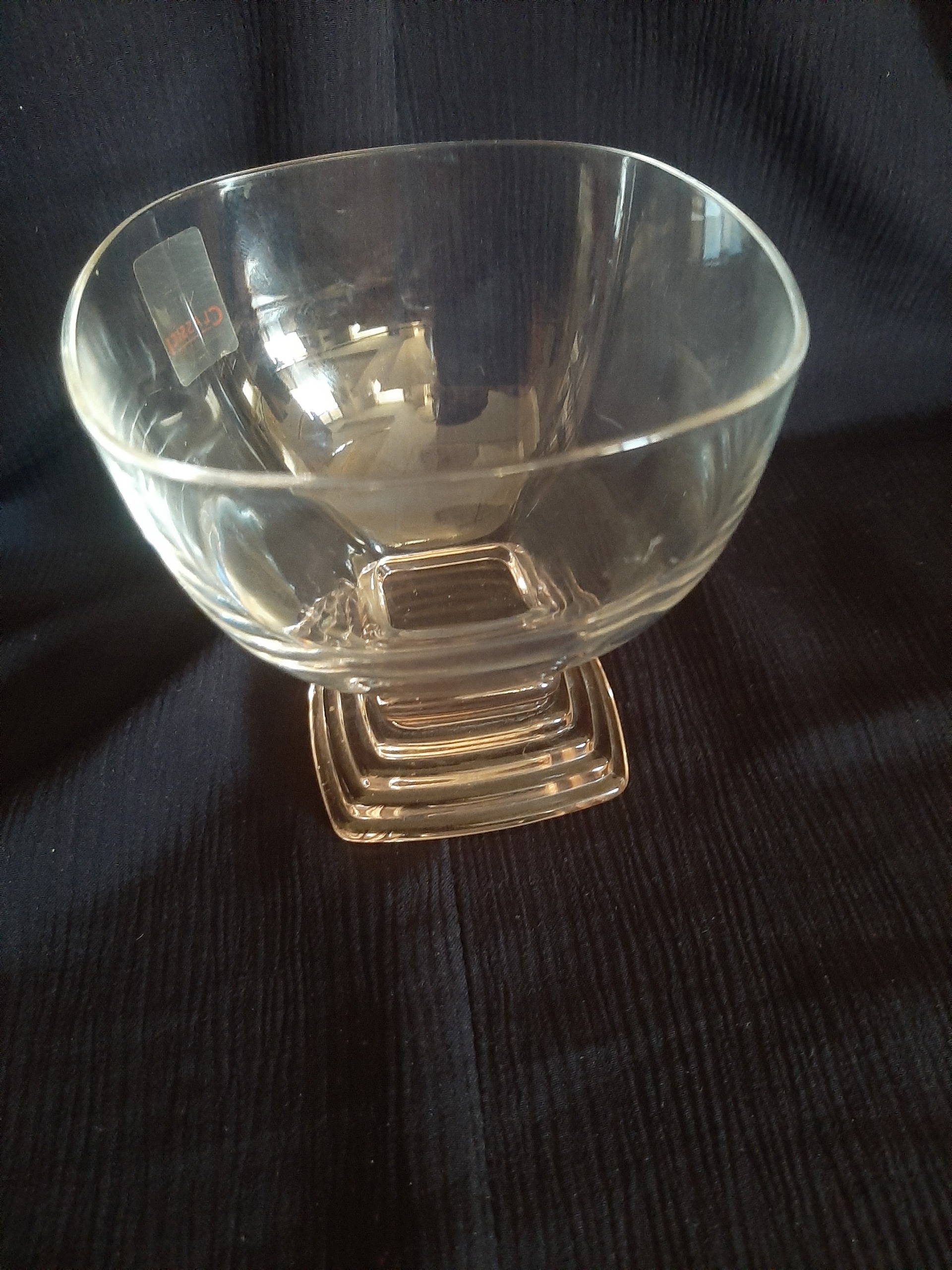 دوتا بستنی خوری ایتالیایی توضیحات