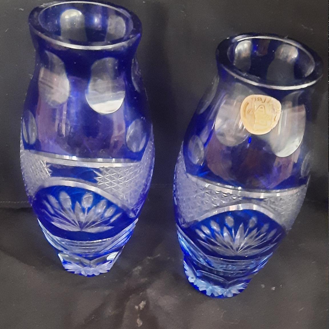 دو عدد گلدان کریستال آبی تراش دار