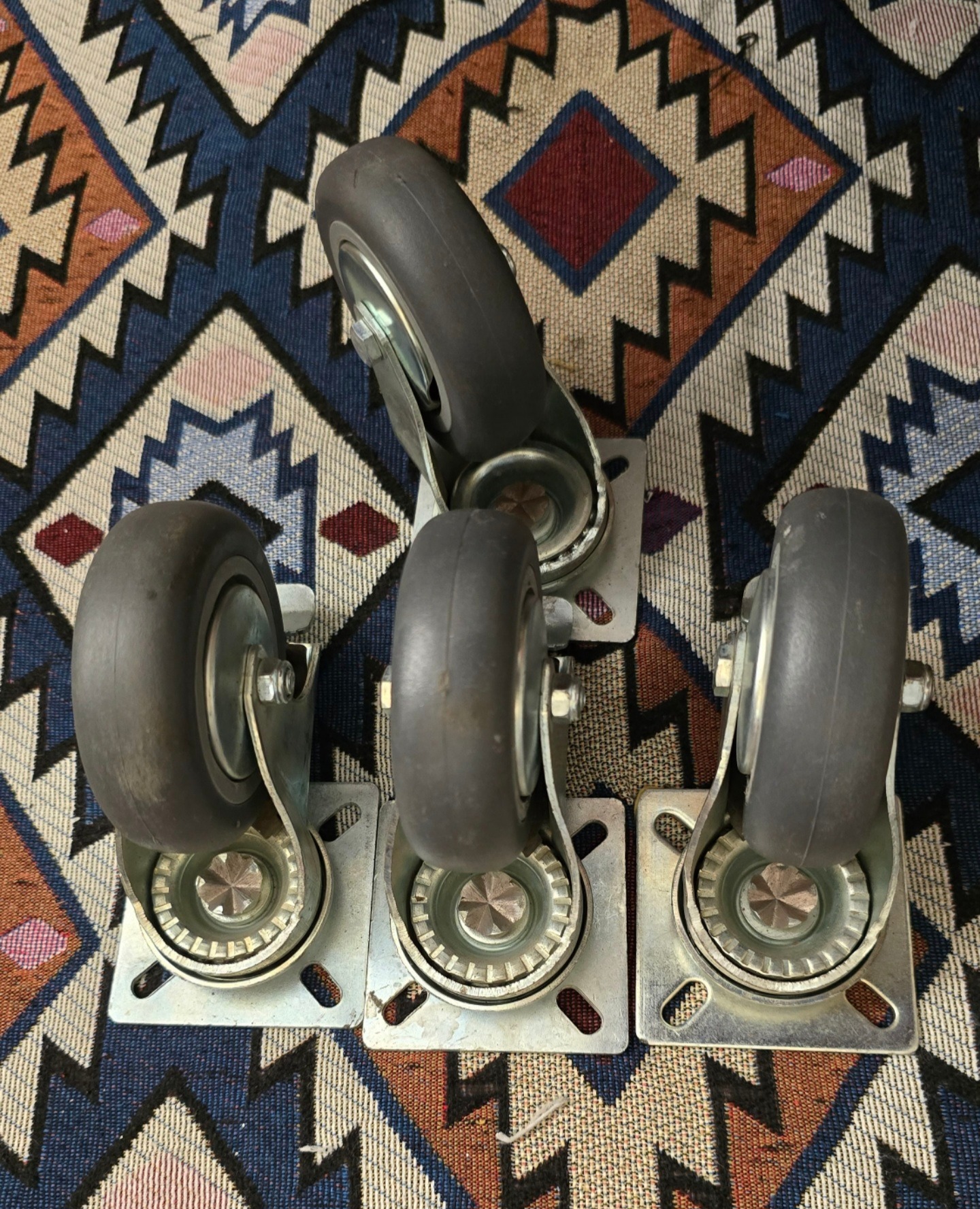 چرخ لاستیکی 4 عددی