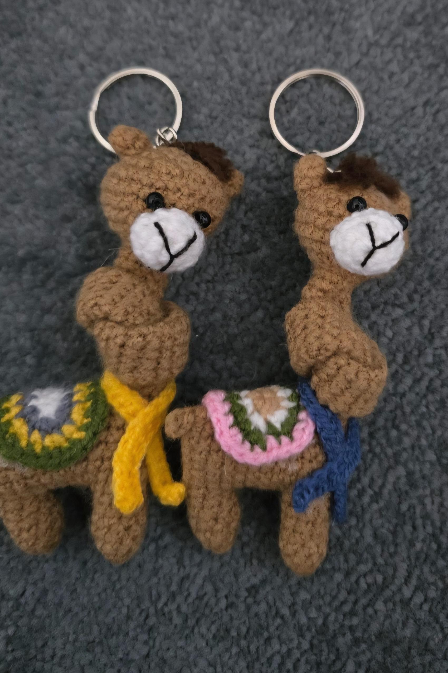 جا کلیدی عروسکی بافتنی