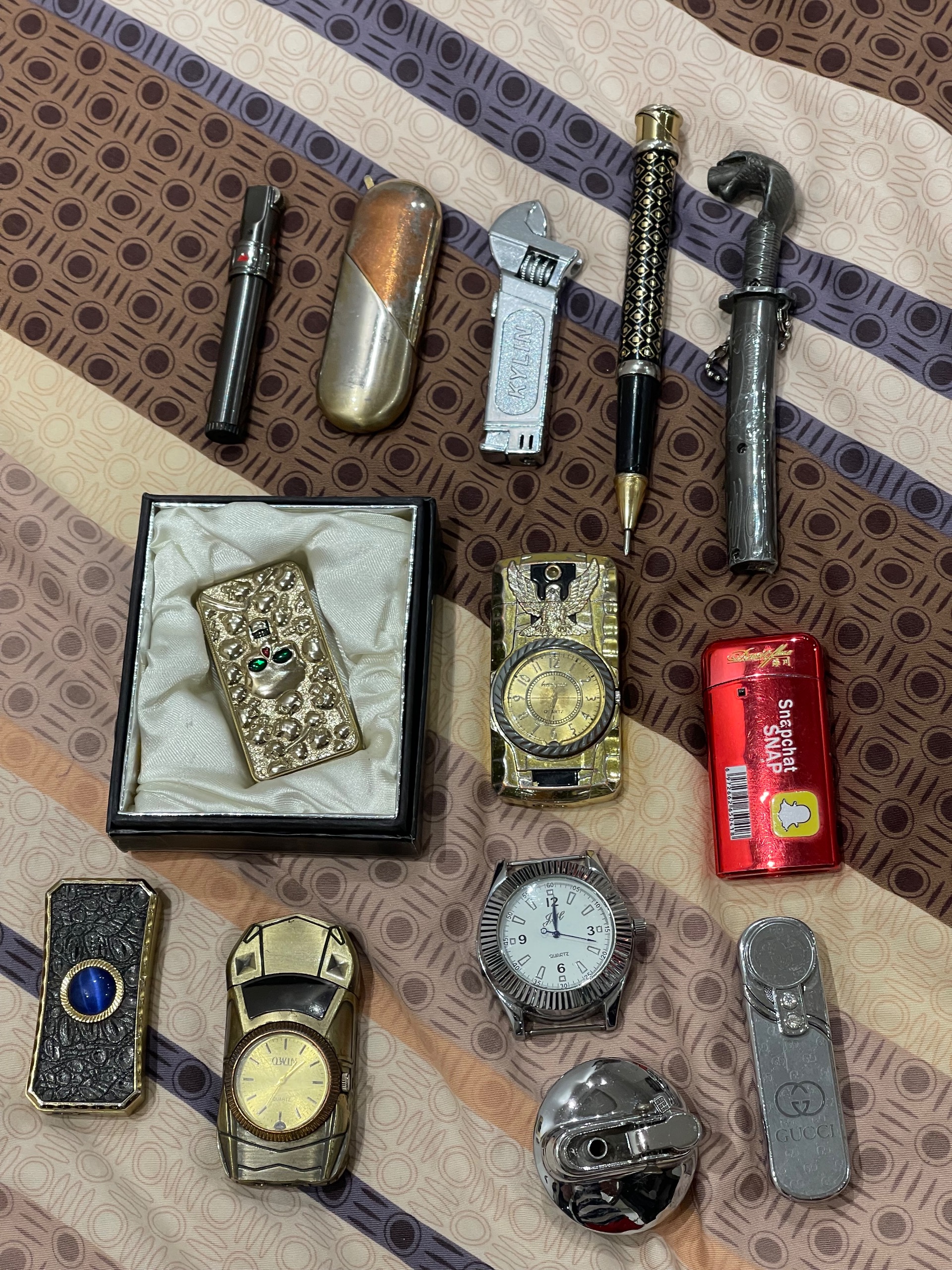 تعداد 13 عدد فندک