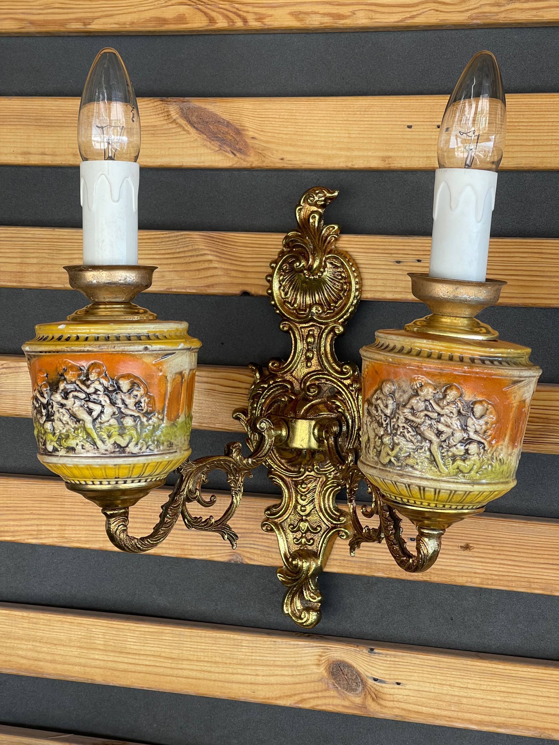 چراغ دیواری دو شعله برنزی قدیمی