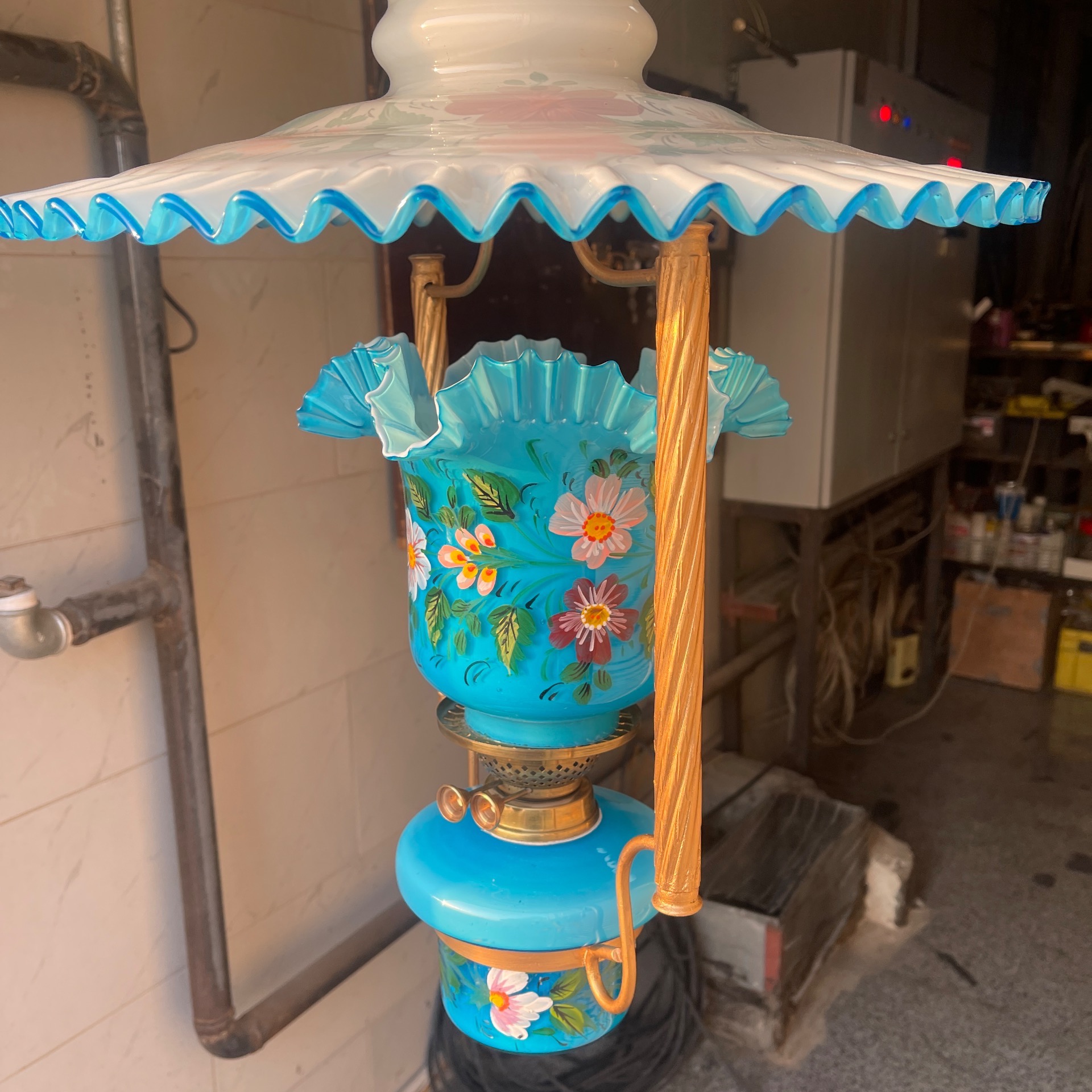 چراغ دو فتیله ای با قاب نقاشی دست خاص