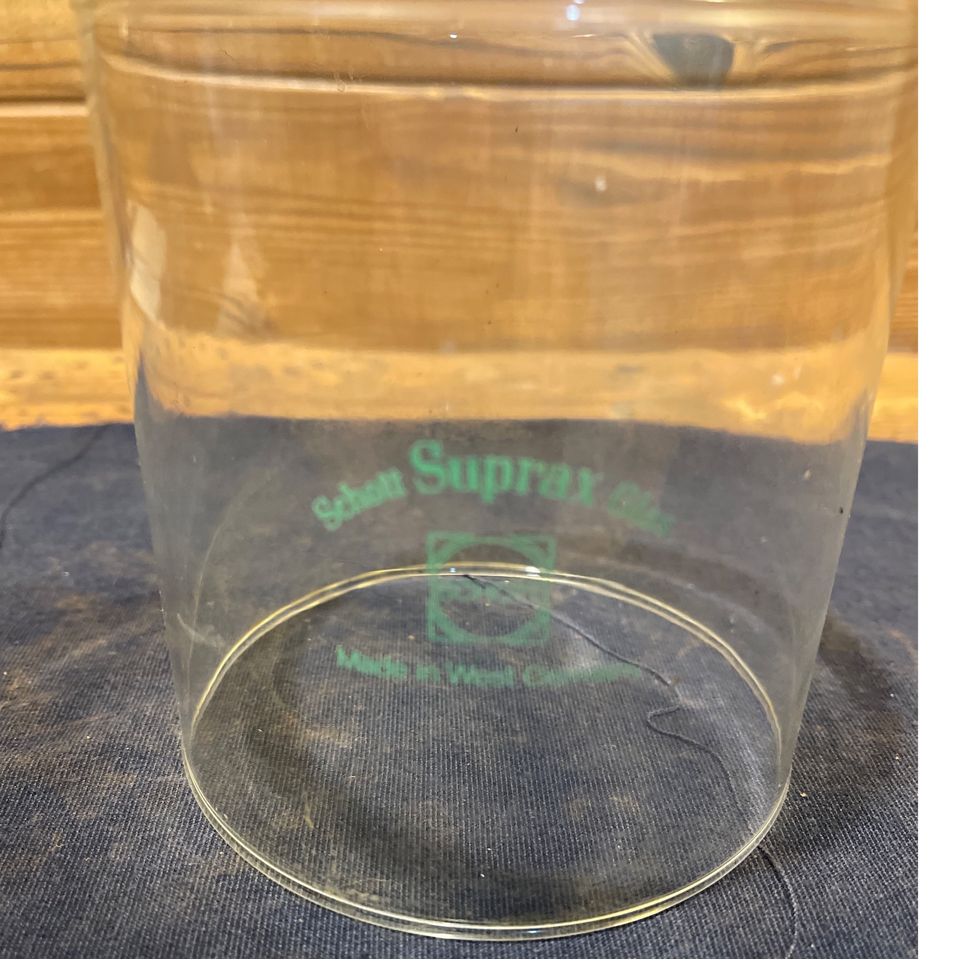 یک عدد شیشه چراغ المانی صحیح و سالم