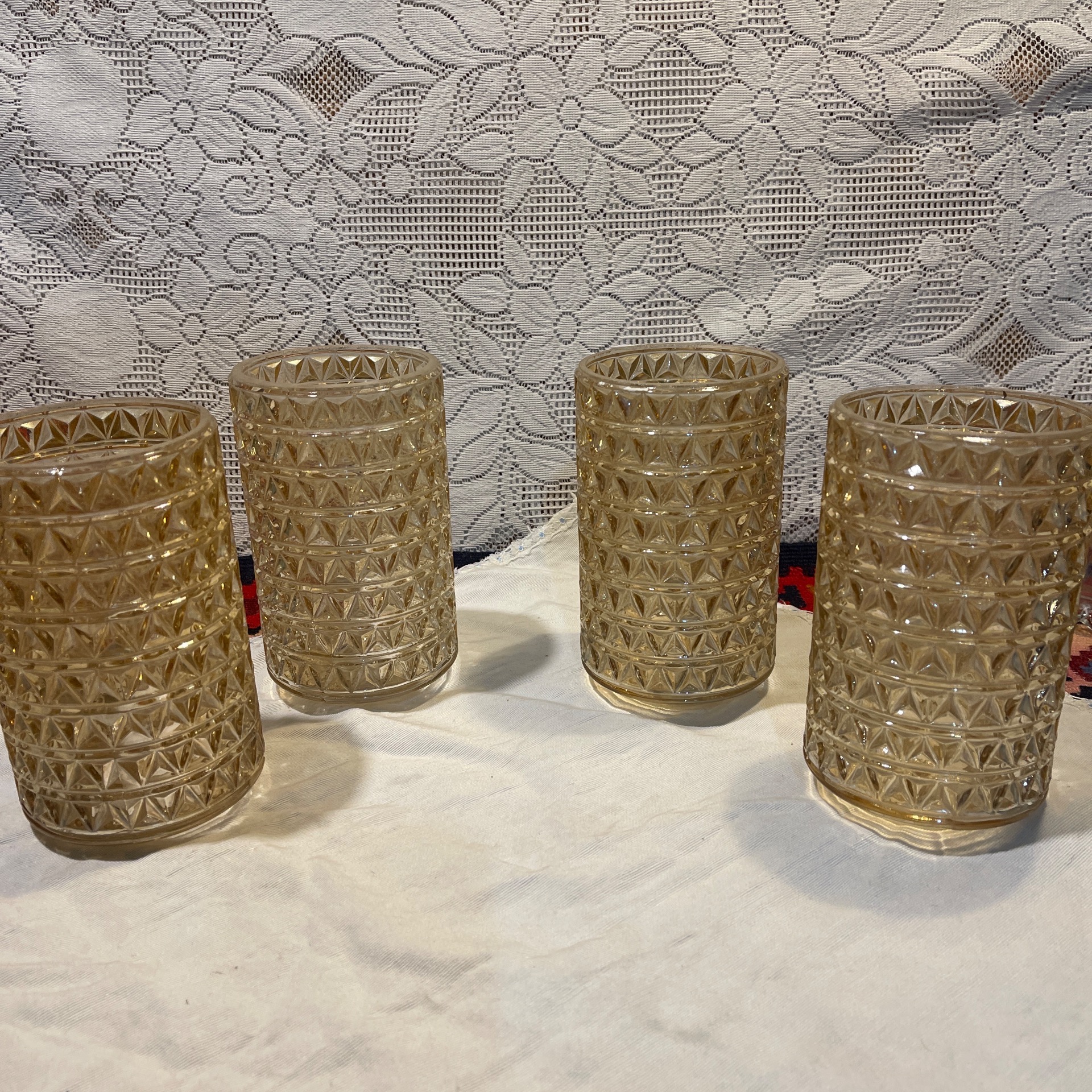 چهار عدد حباب کریستال 80 ساله سالم