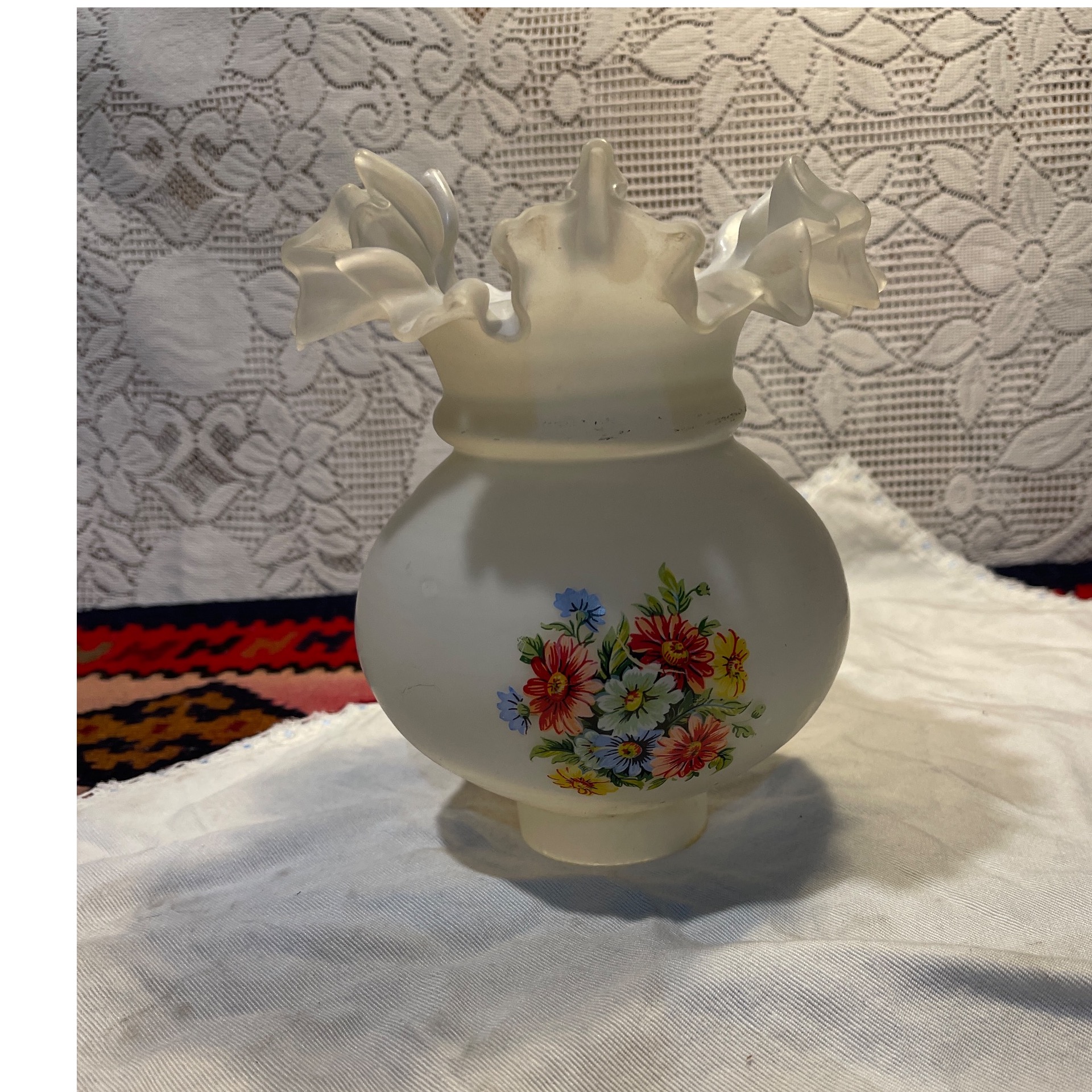 حباب تک لب کنگره ای قدیمی