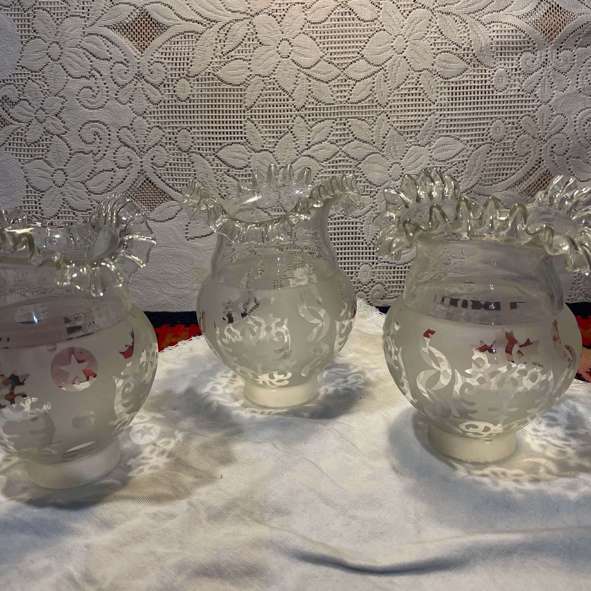 تعداد سه عدد حباب لب کنگره ای سالم قدیمی