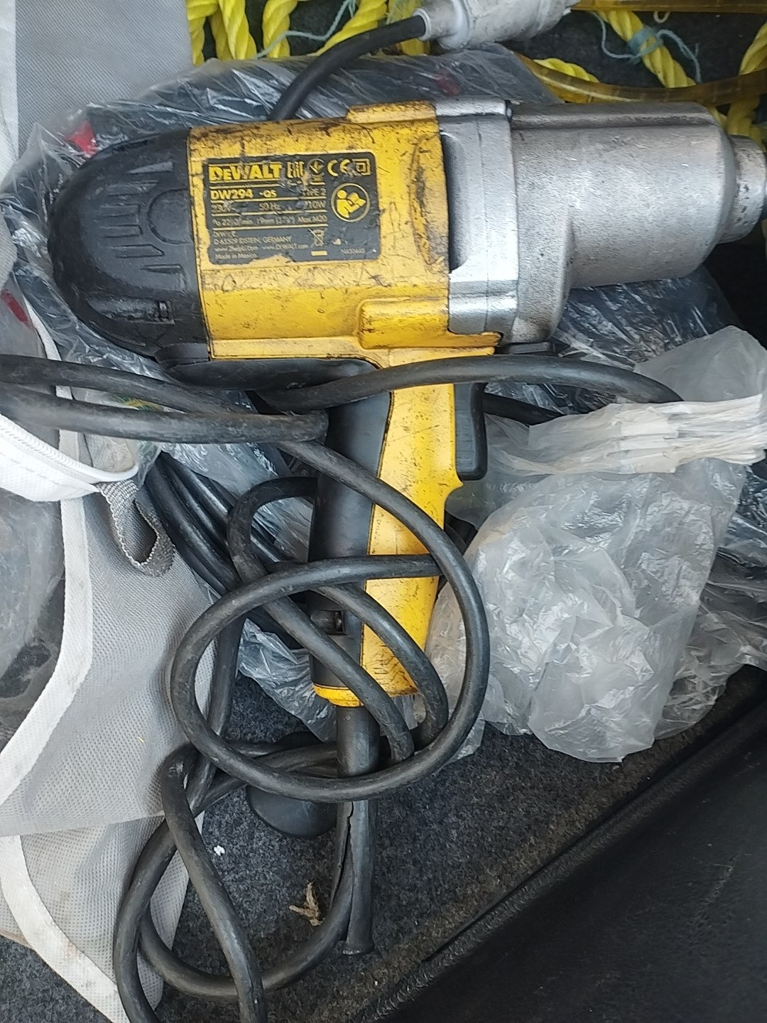 بکس برقی دیوالت