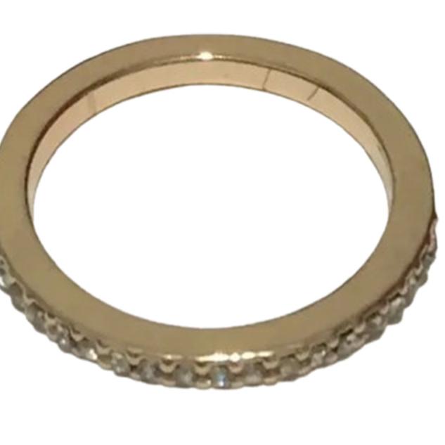 انگشتر نگین دار