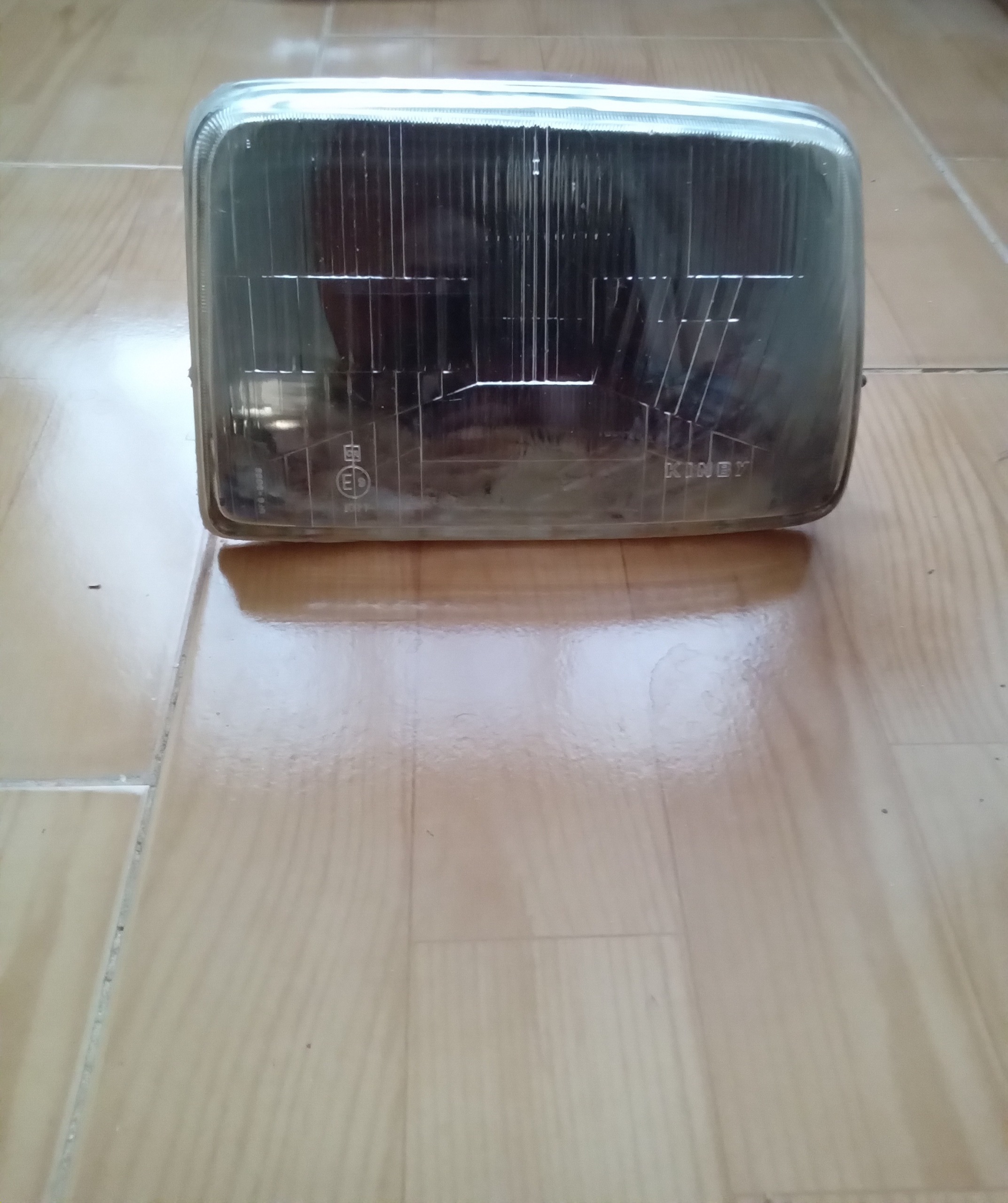 چراغ جلو رنو5 یا پی کی kinby توضیحات را بخوانید