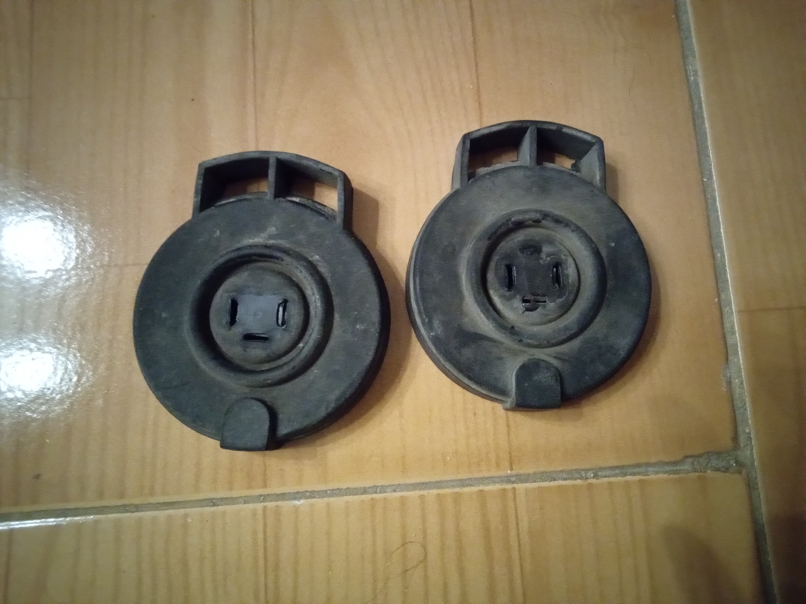 درپوش پشت چراغ جلو سیناد