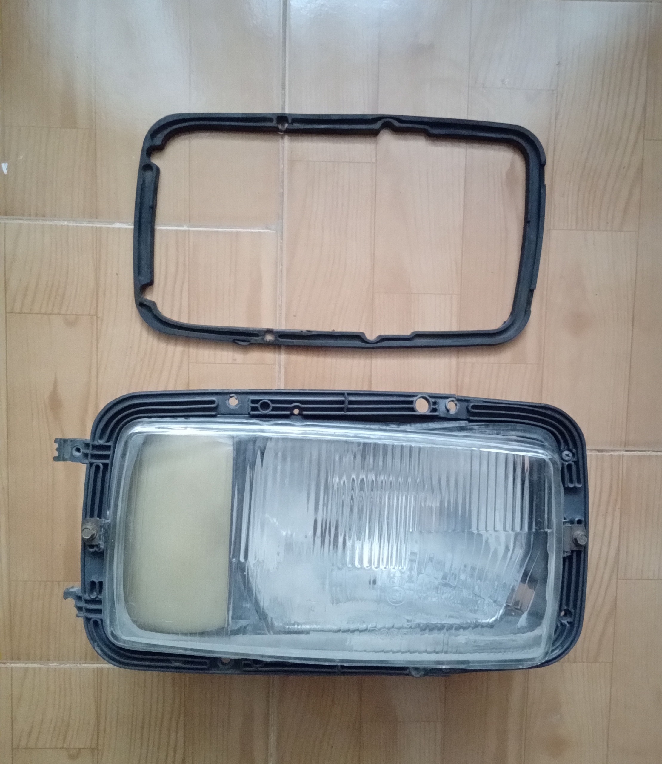 چراغ جلو کامیون بنز 8 و 10 سیلندر_بوش_bosch