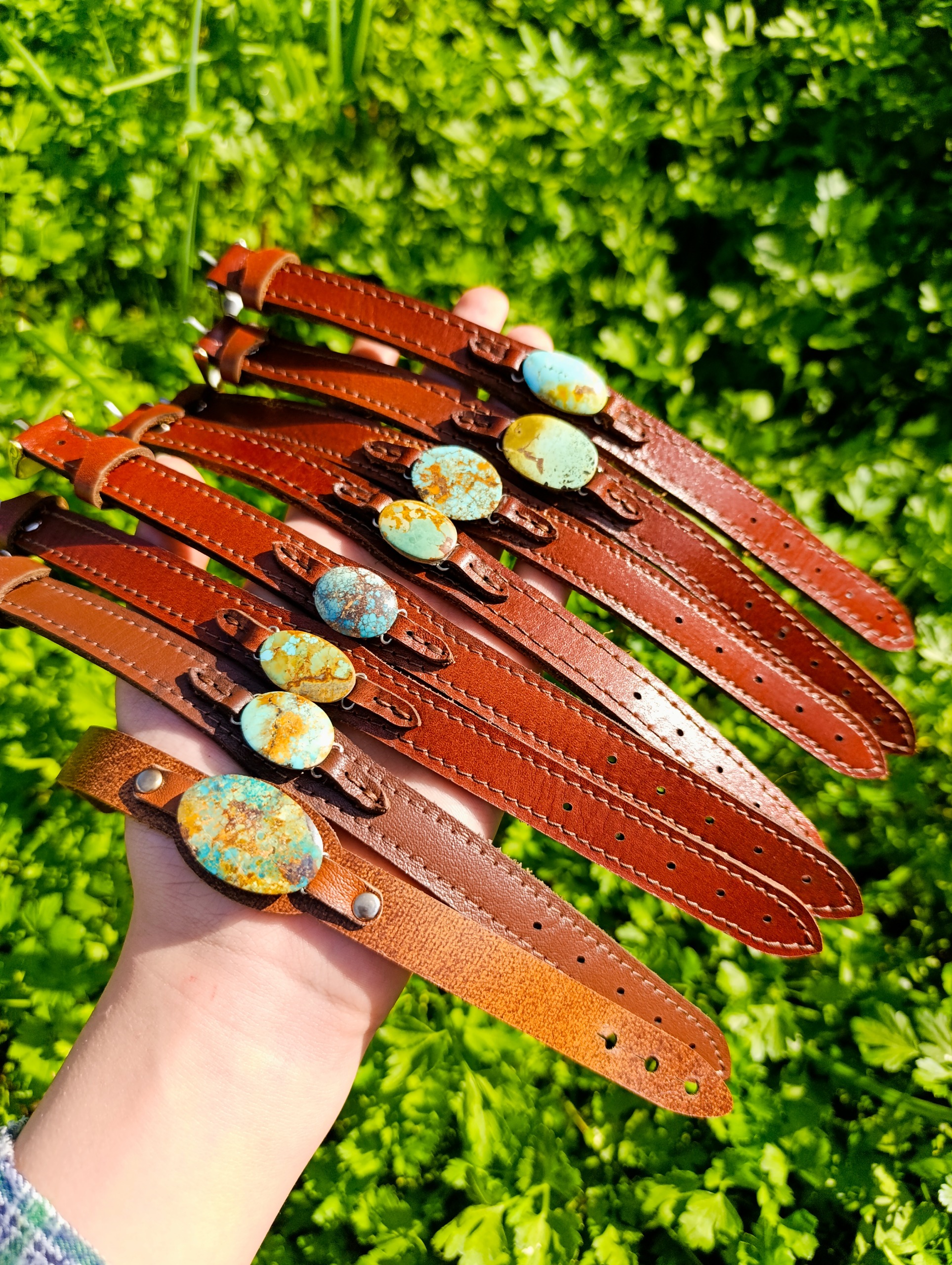 دستبند مردانه با سنگ فیروزه نیشابور اصل بند چرم