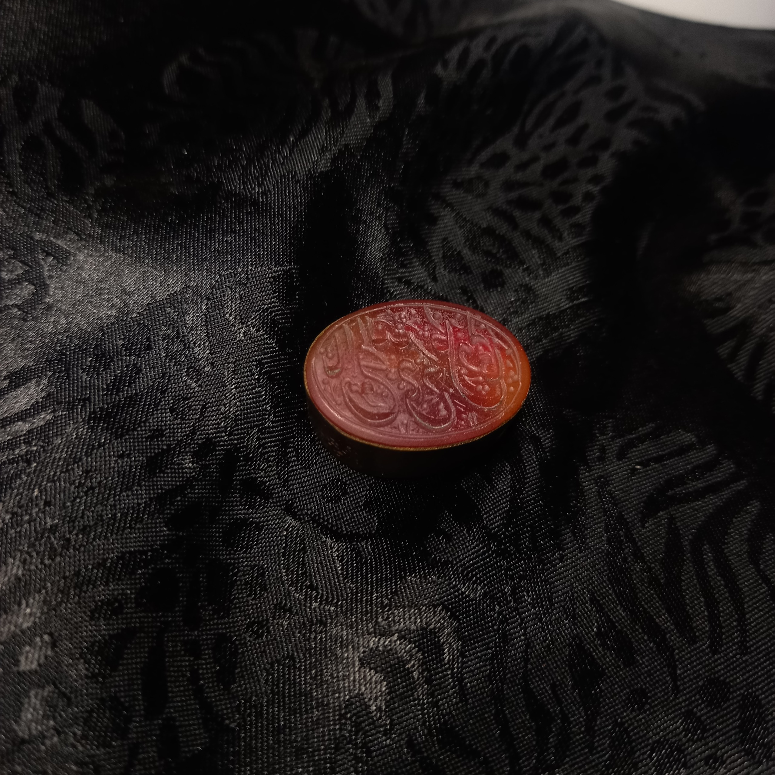 گردنبند و اویز کهنه