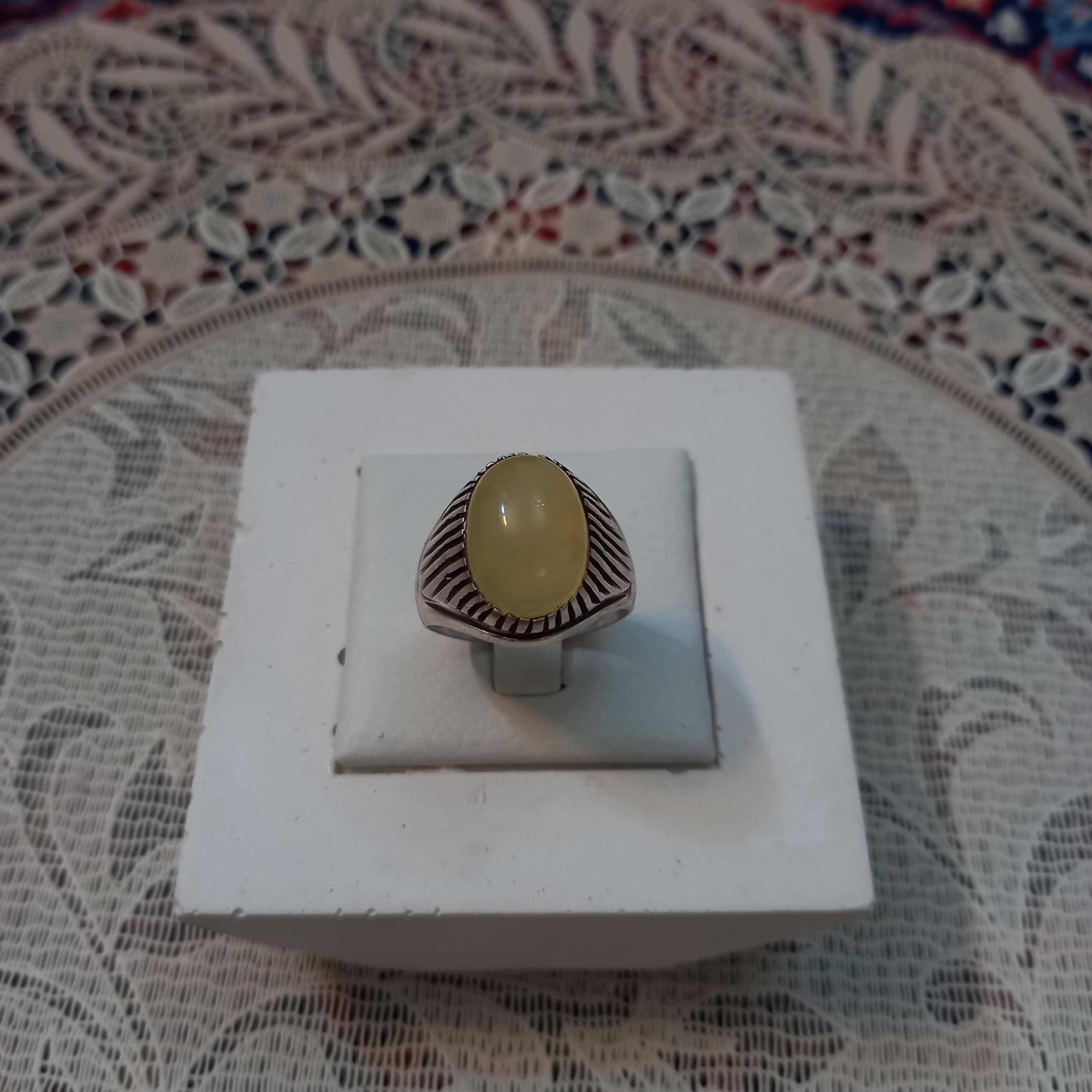 انگشتر عقیق قدیمی