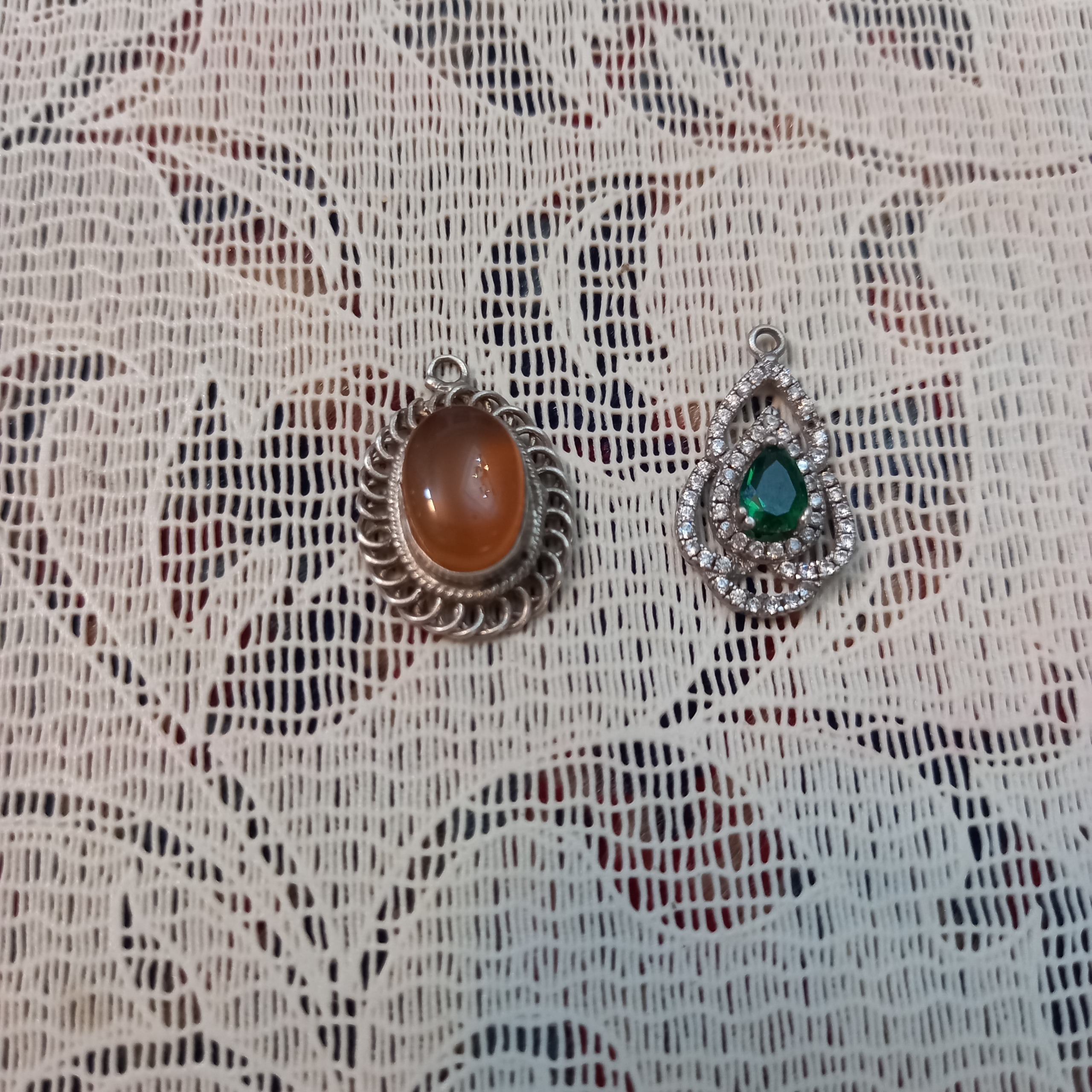 گردنبند نقره نگین دار