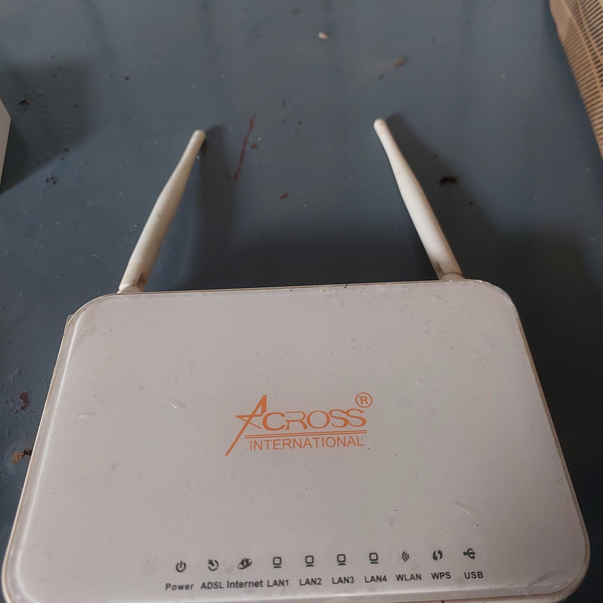 مودم adsl اکروس