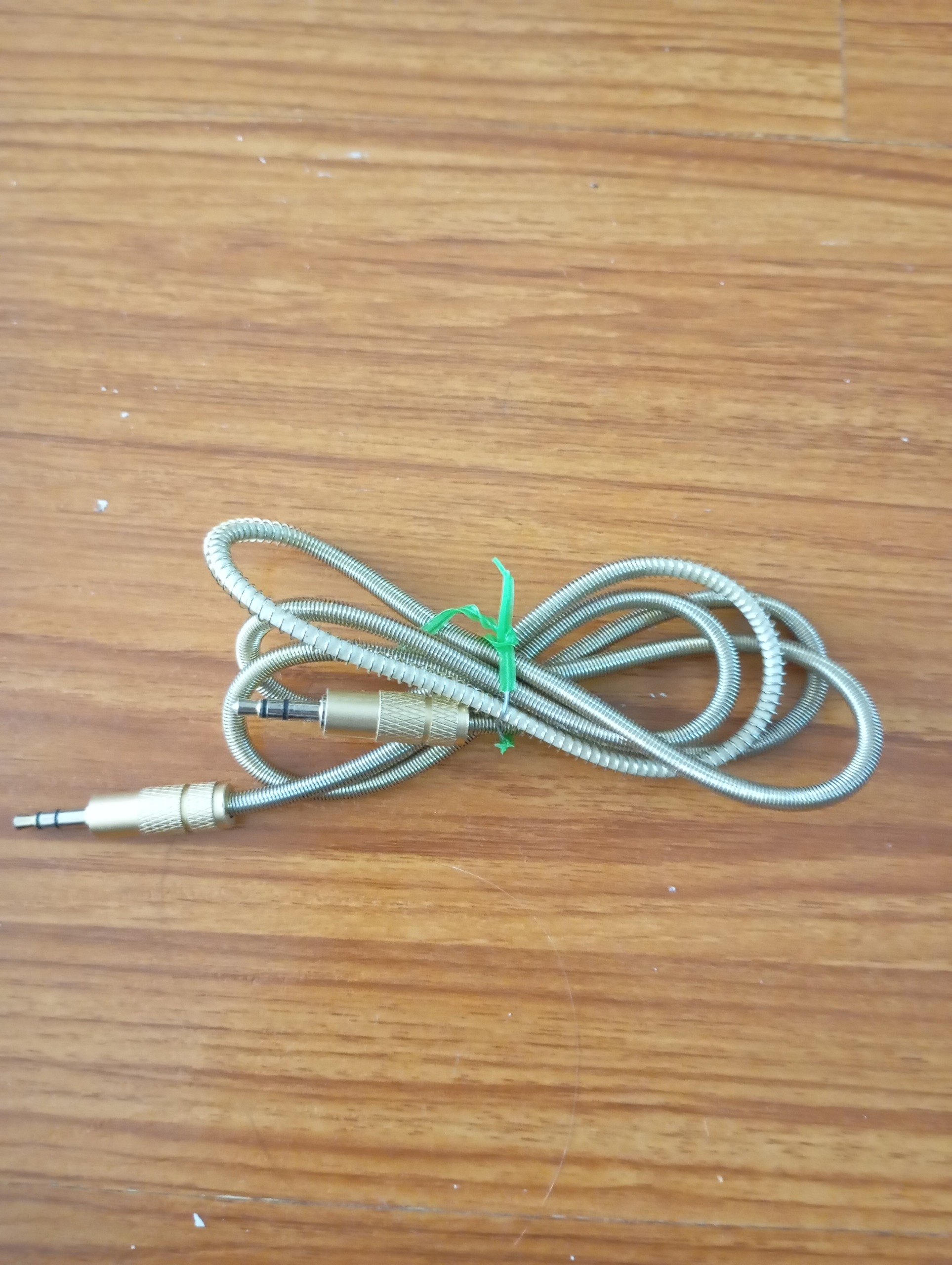 کابل aux AUX  برند jbl   یک متری روکش فلزی