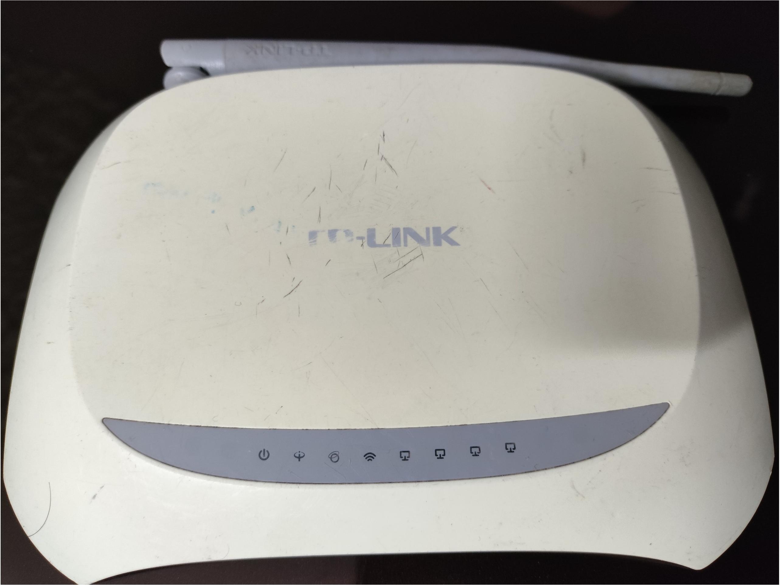 مودم TP-link مدل 8901 سالم