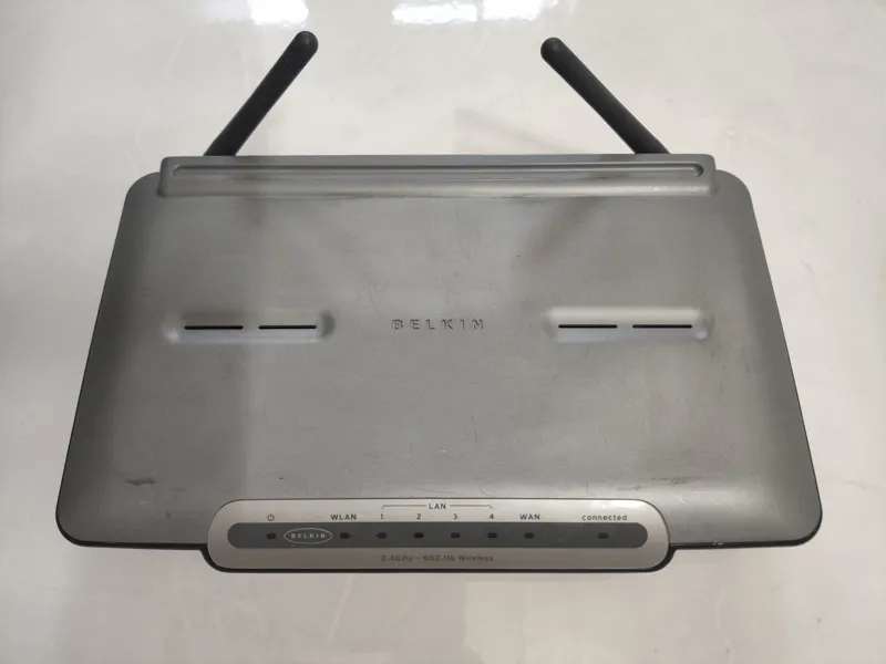 روتر دو آنتن belkin