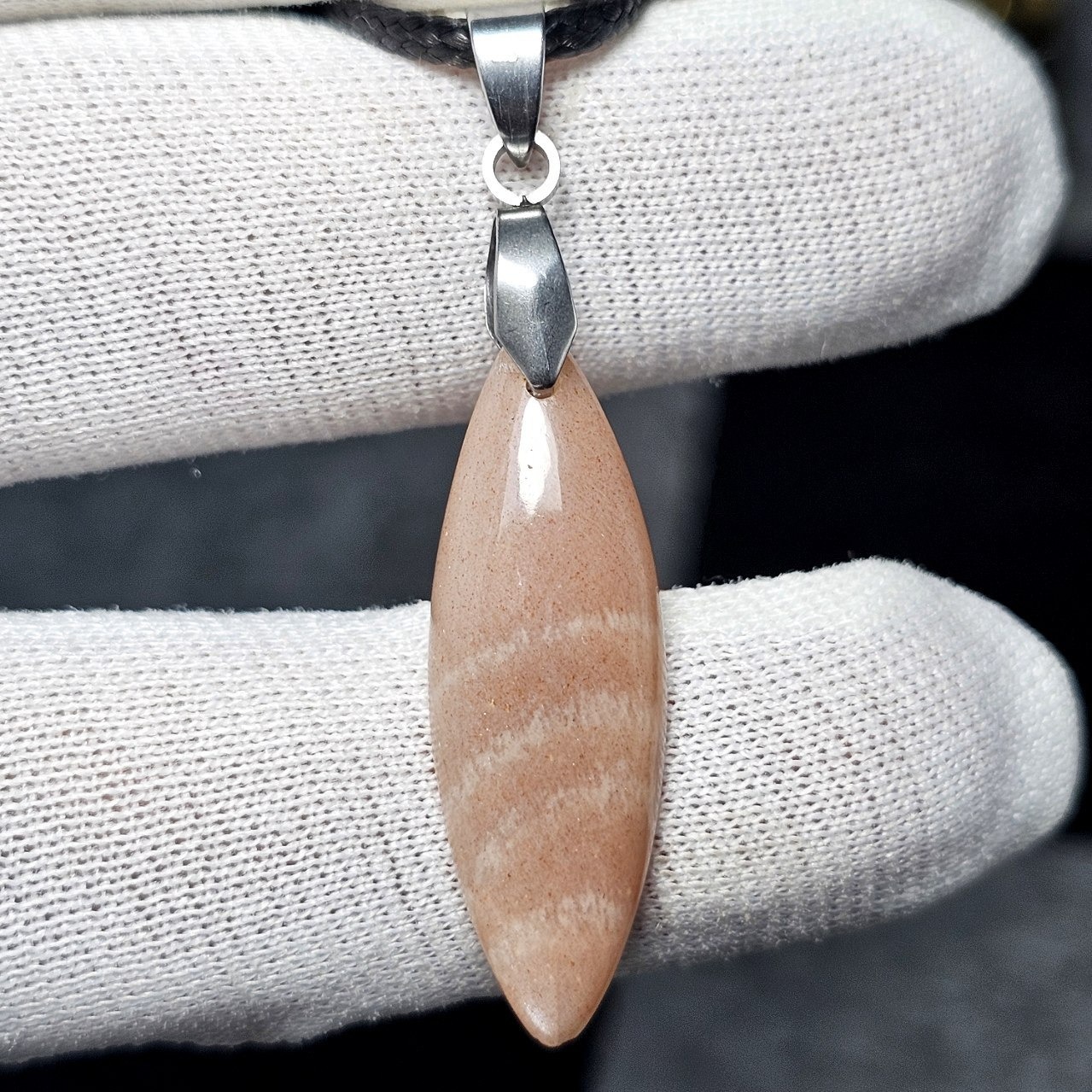 آویز گردنبند سنگ طبیعی مون استون معدنی کد 35053