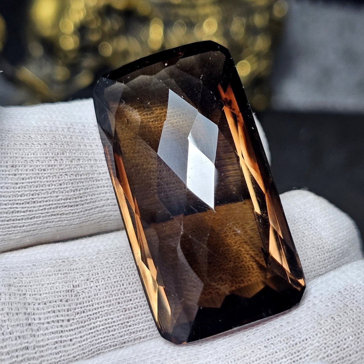 نگین درشت سنگ کوارتز دودی عسلی معدنی کد 36517