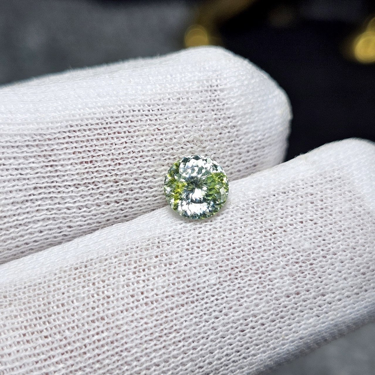  نگین سنگ مویزانایت نمونه خاص کد S3730