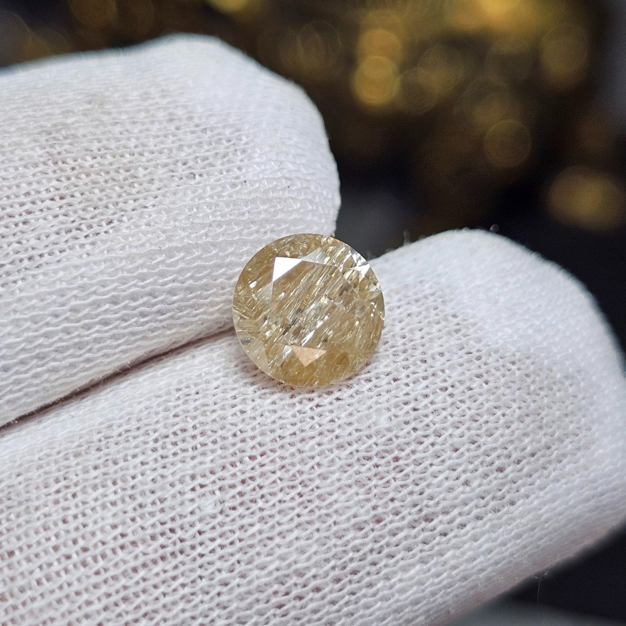 نگین سنگ مویزانایت خوش رنگ اصلی کد 36921