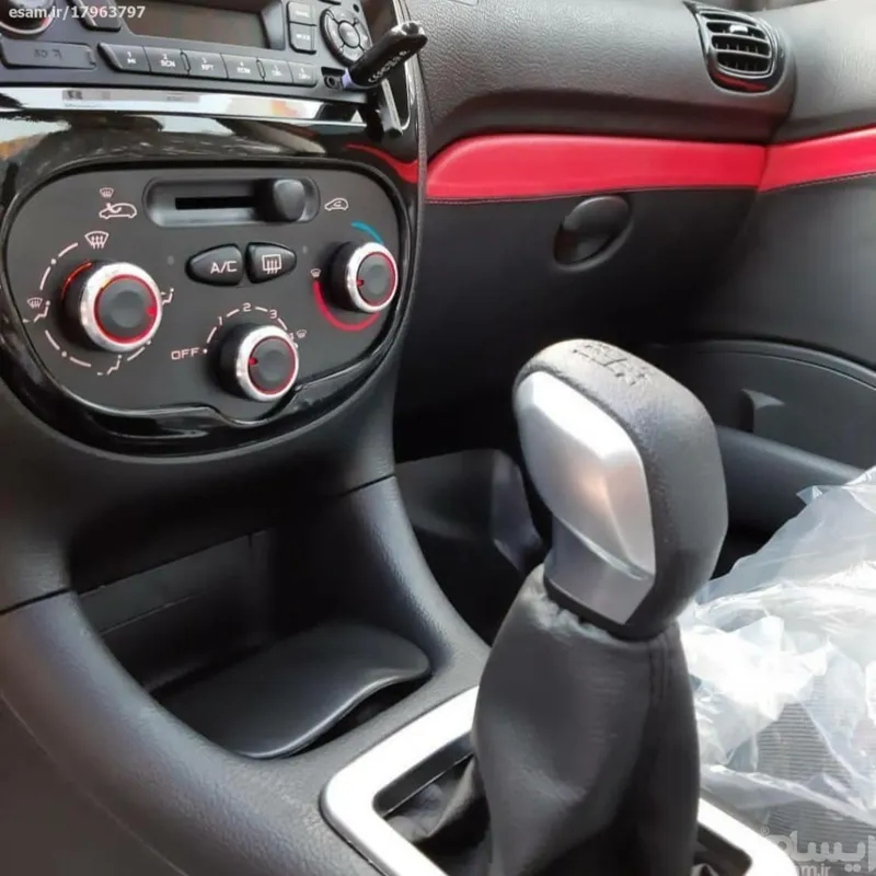 سر دنده پژو 2008