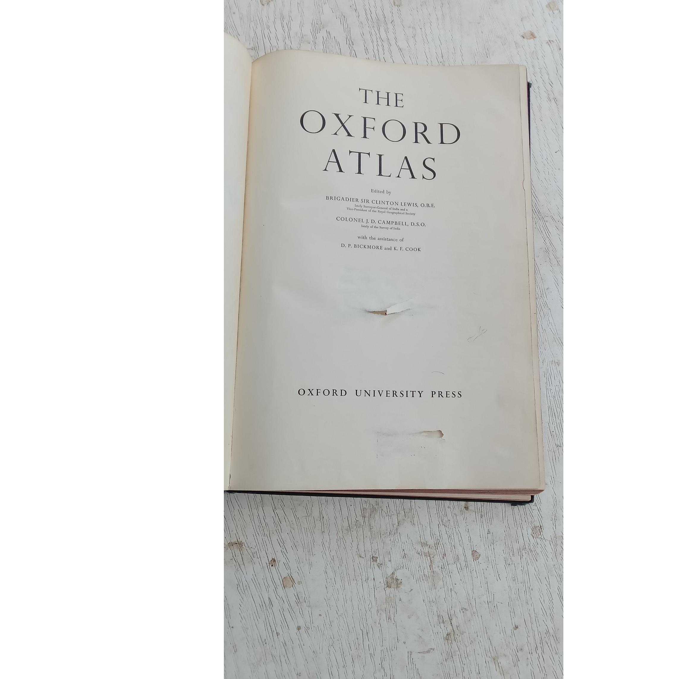 THE OXFORD ATLAS کتاب 1961