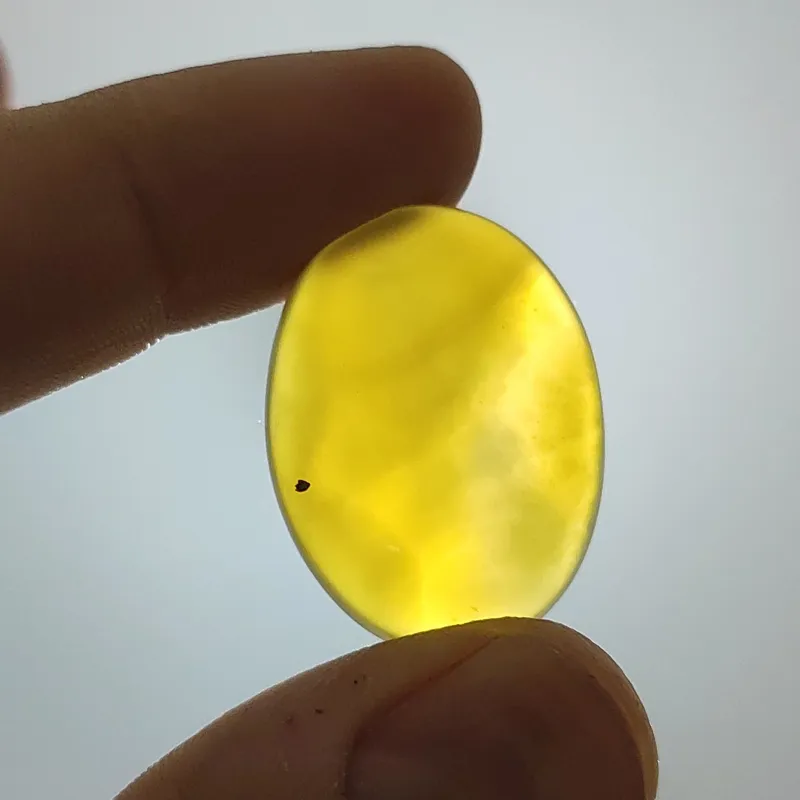 عقیق زرد یمنی اصل لونه زنبوری از یمن مناسب حکاکی