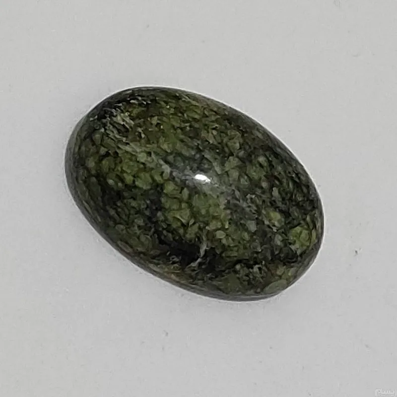 سرپانتین اصل معدنی معروف به زوع مار طبیعی