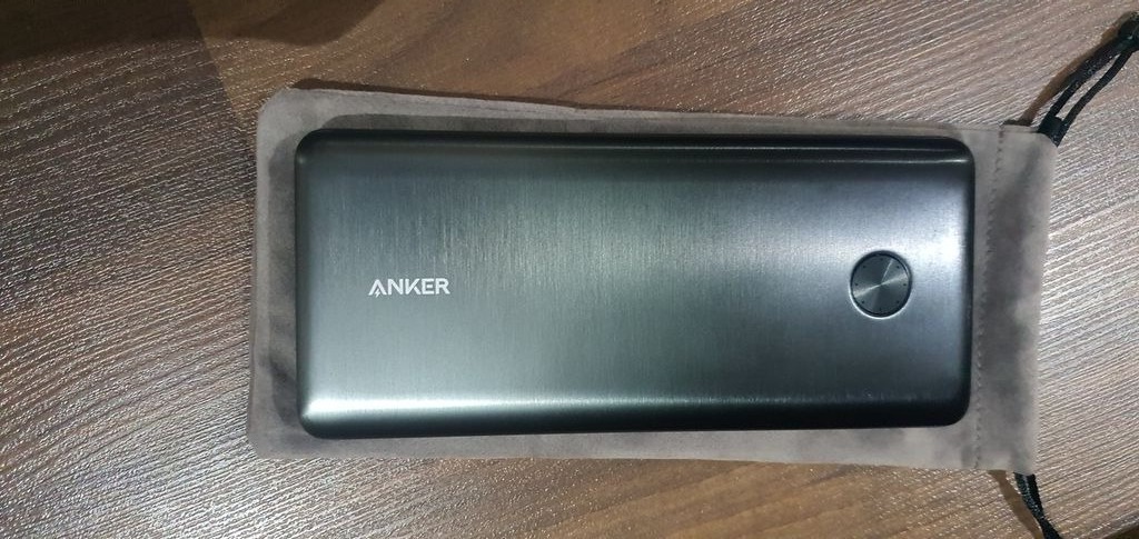 پاور بانک 25600 با خروجی 87 وات