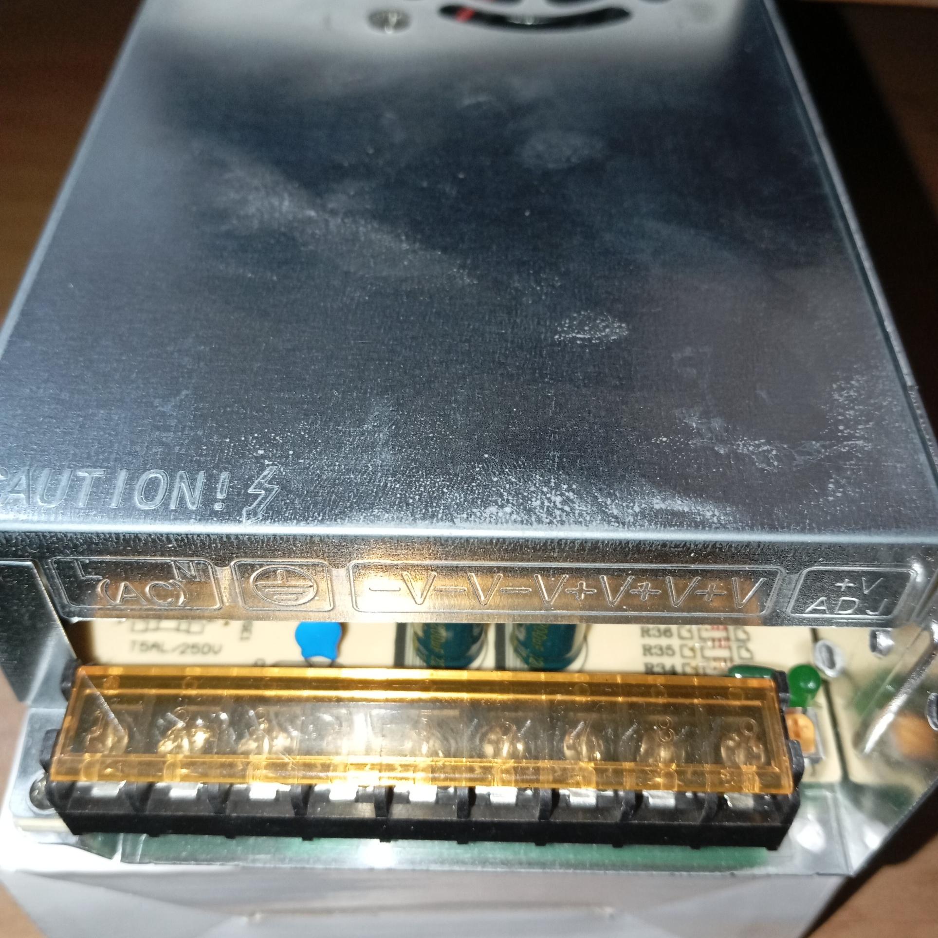 پاور سوییچ فلزی 12 ولت،  20 آمپر فن دار