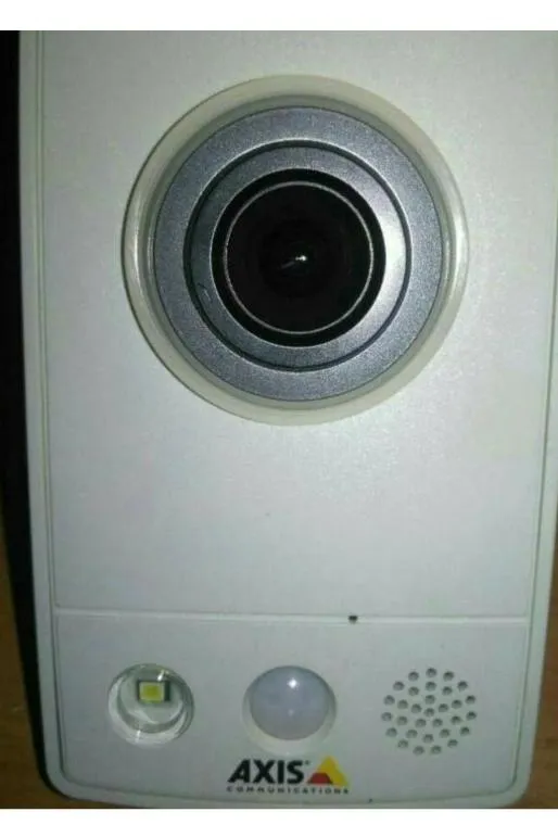 دوربین مداربسته اکسیس مدل M1033
