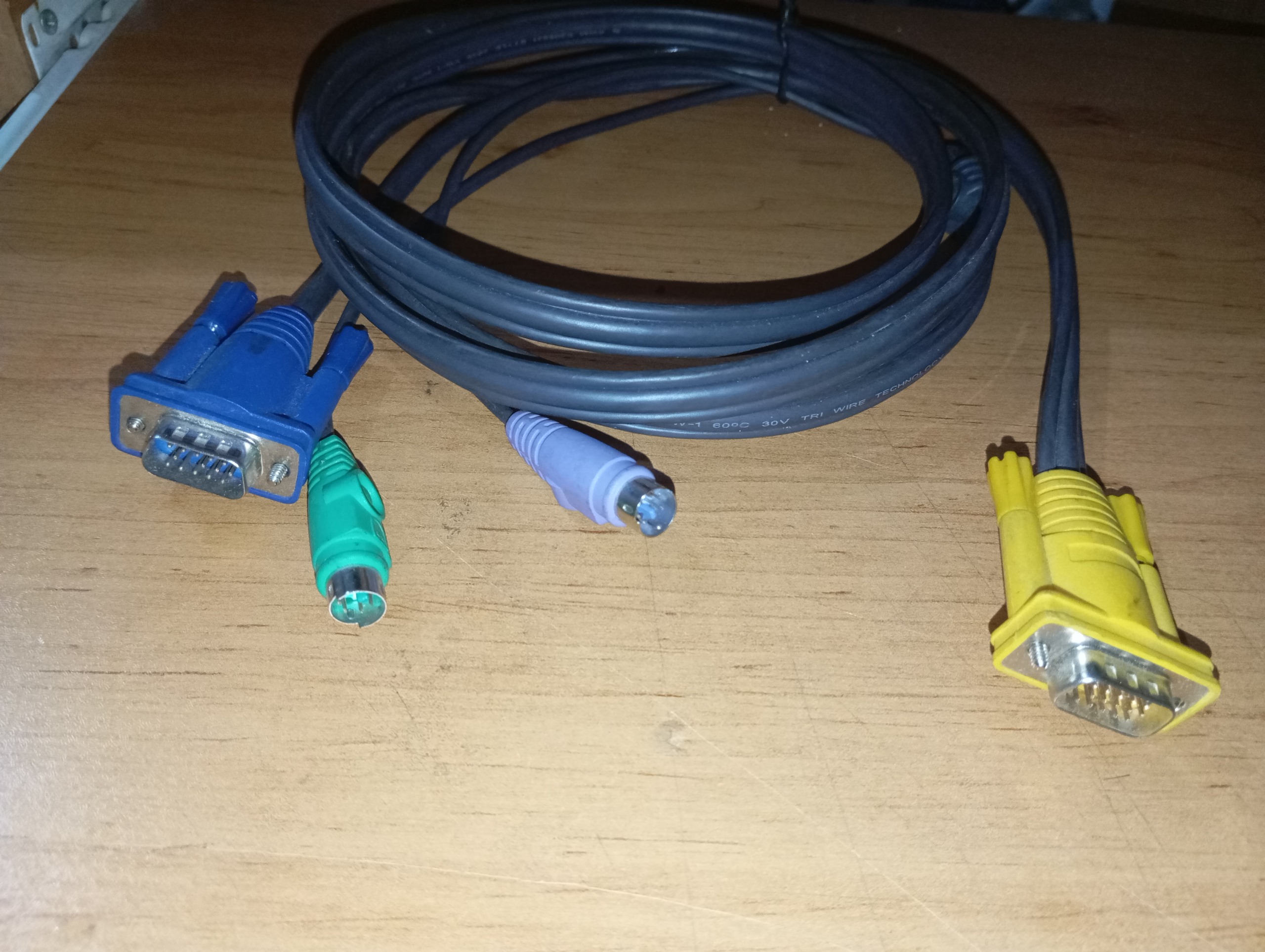 کابل VGA با دو سر فیش موس و کیبورد