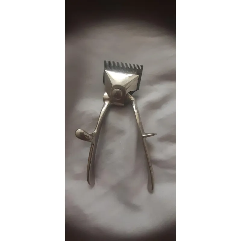 ماشین اصلاح قدیمی