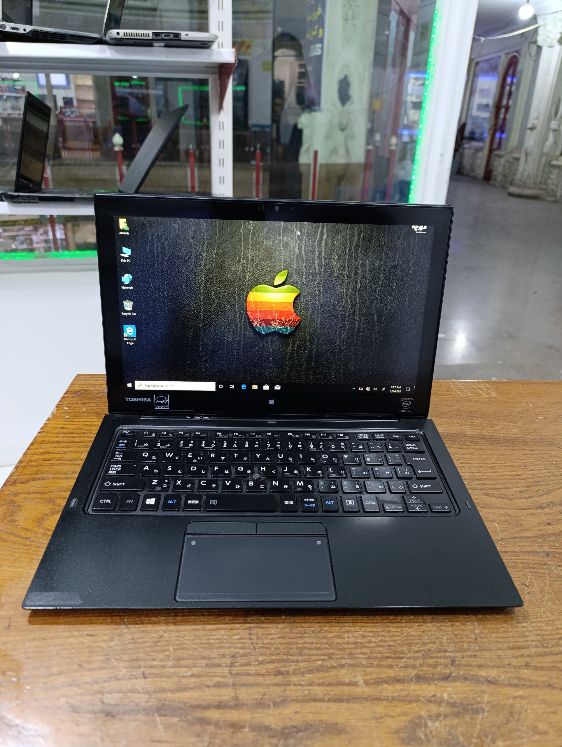 لپ تاپ لمسی تبلت شو