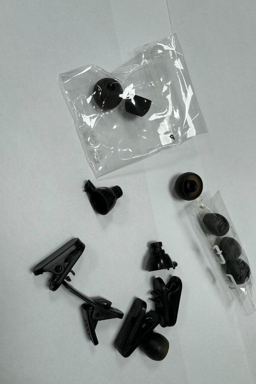 نمدی و گیره هندزفری طبق عکس / اصلی و نو