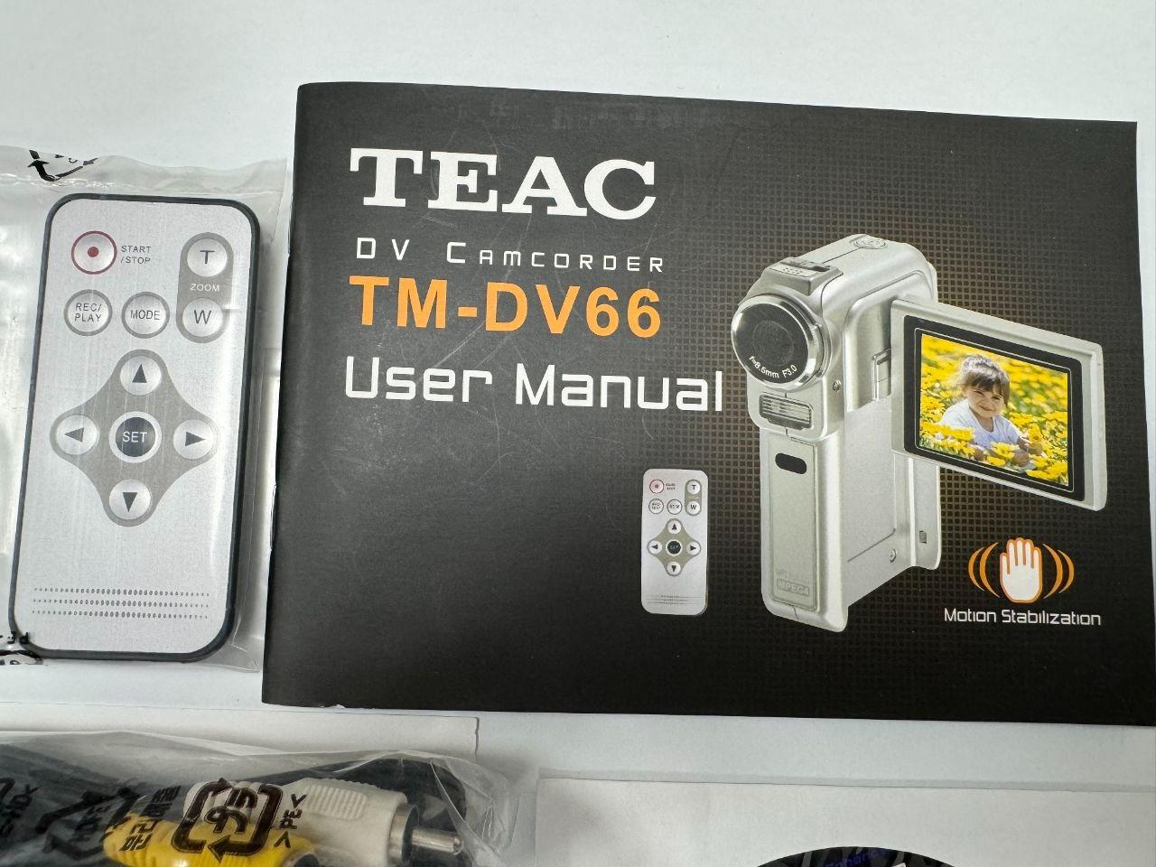 پک جعبه خالی دوربین فیلمبرداری همراه با ریموت