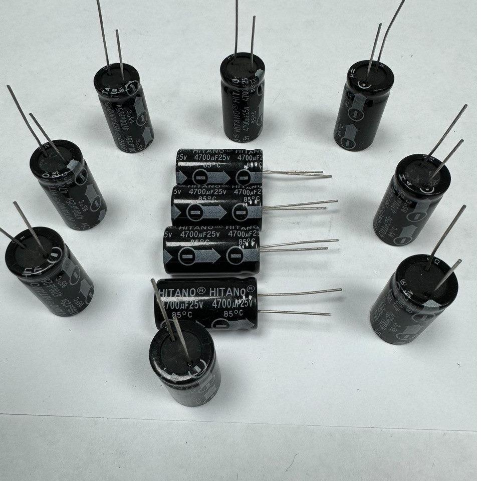 خازن الکترولیتی4700میکروفاراد25ولت ژاپن