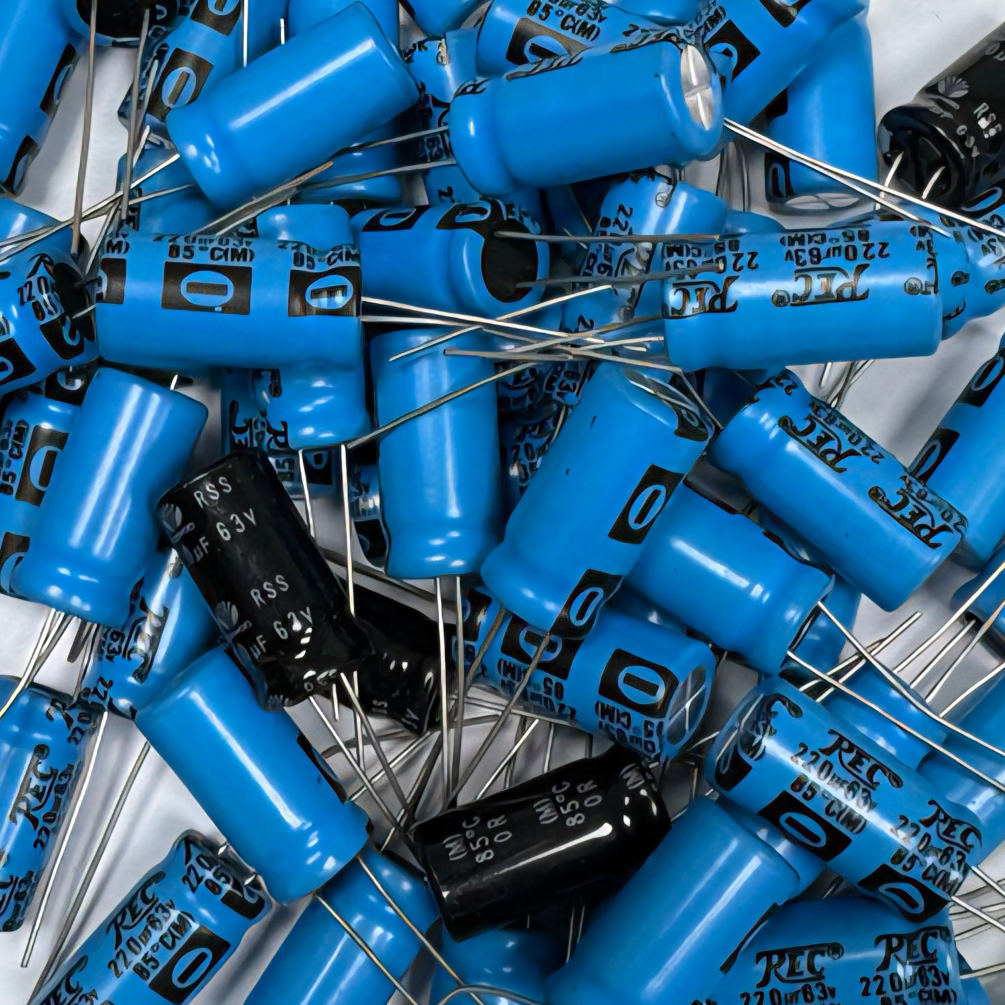 خازن الکترولیت220میکروفاراد63ولت ژاپن