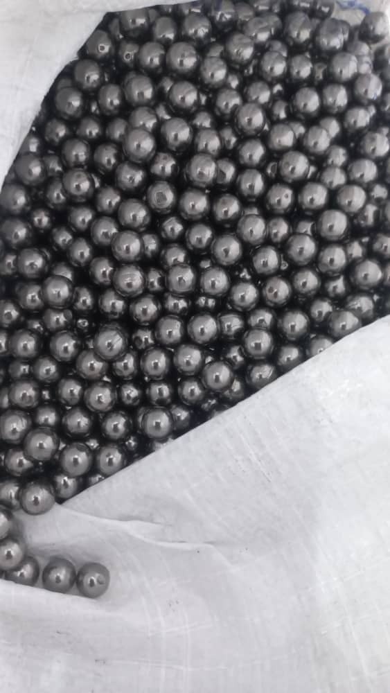 ساچمه فلزی سایز 8