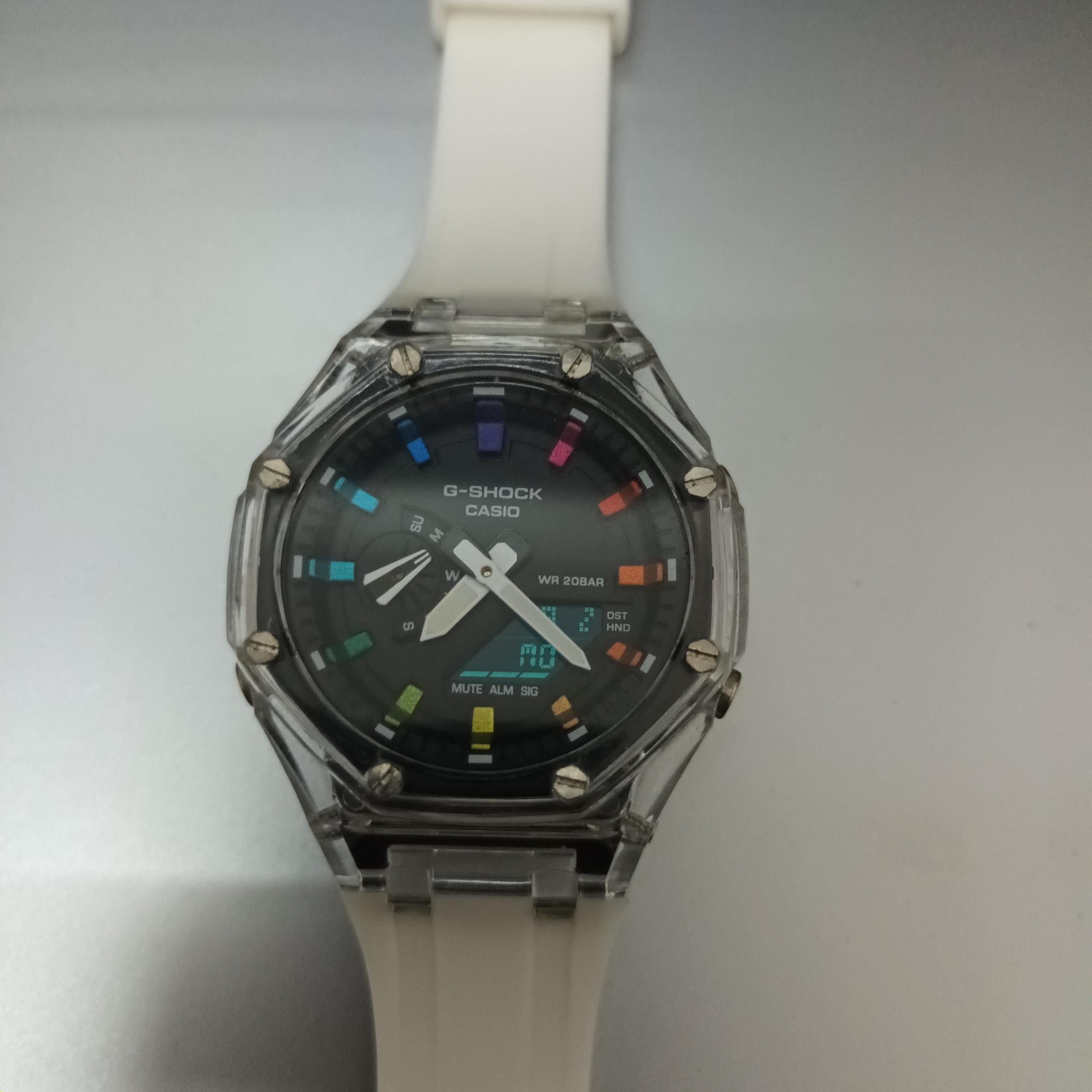 ساعت مچی طرح کاسیو جیشاک g2100 سفید