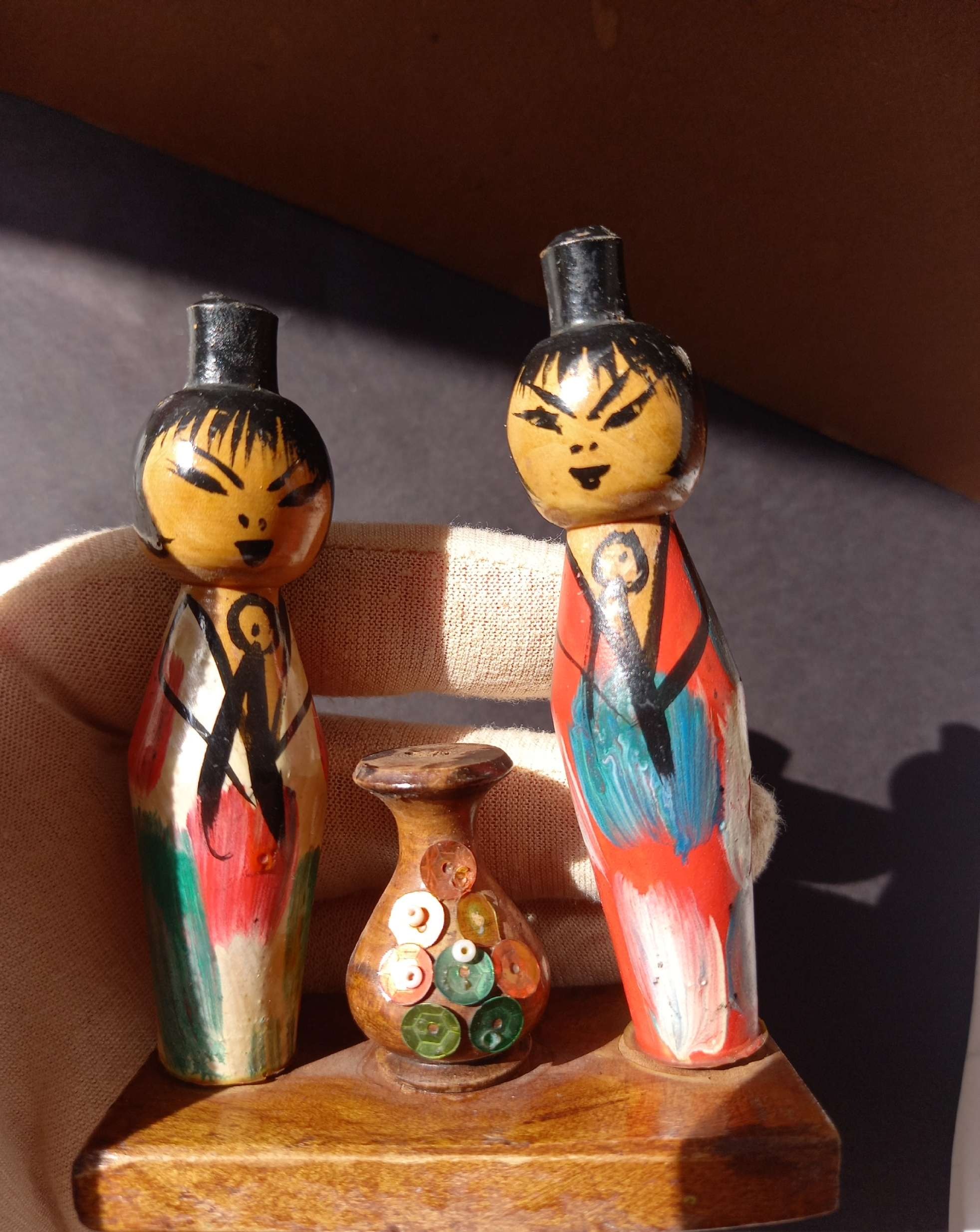 مجسمه چوبی شرق آسیا