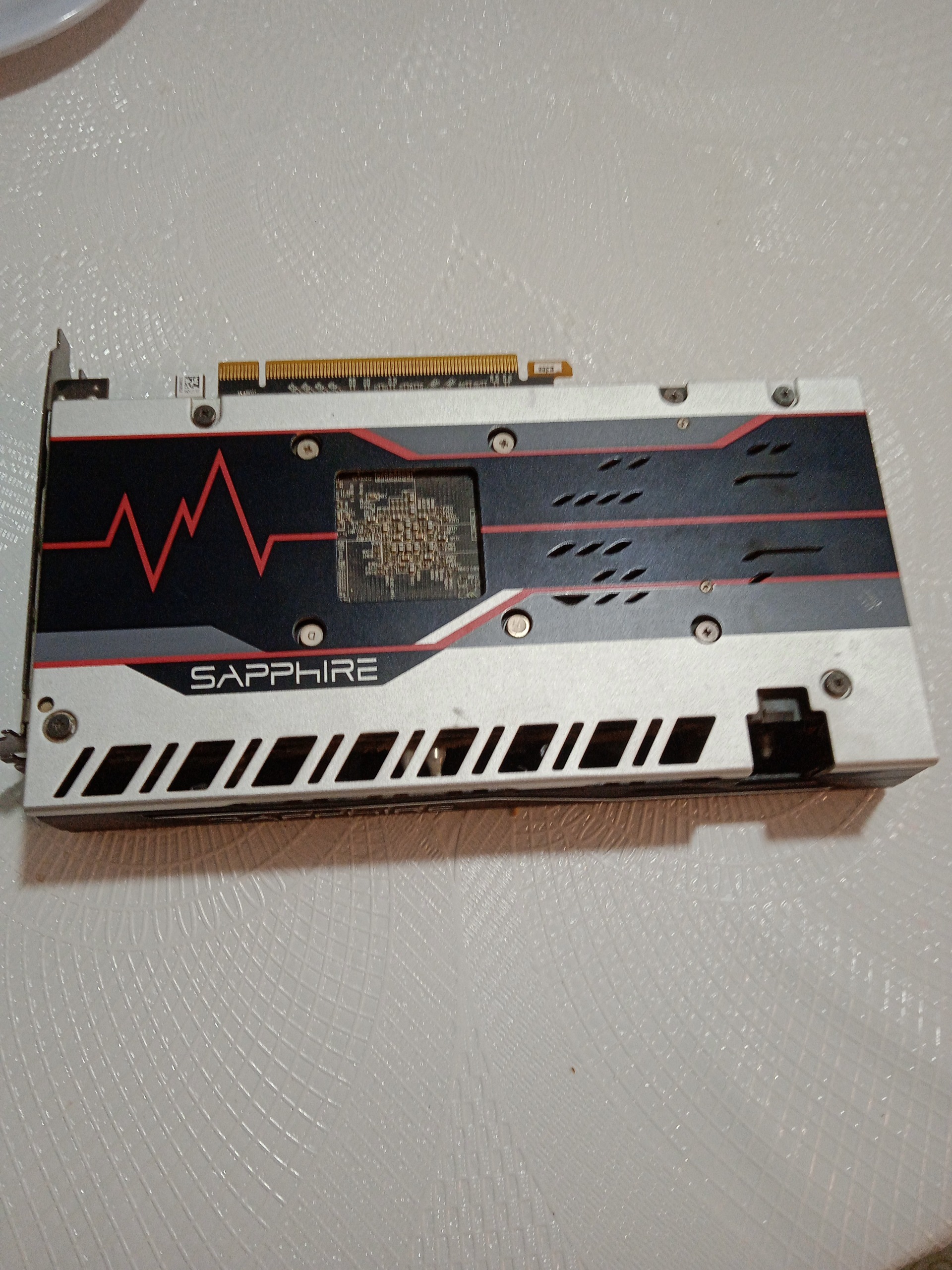 گرافیک  sapphire rx 570 4gb
